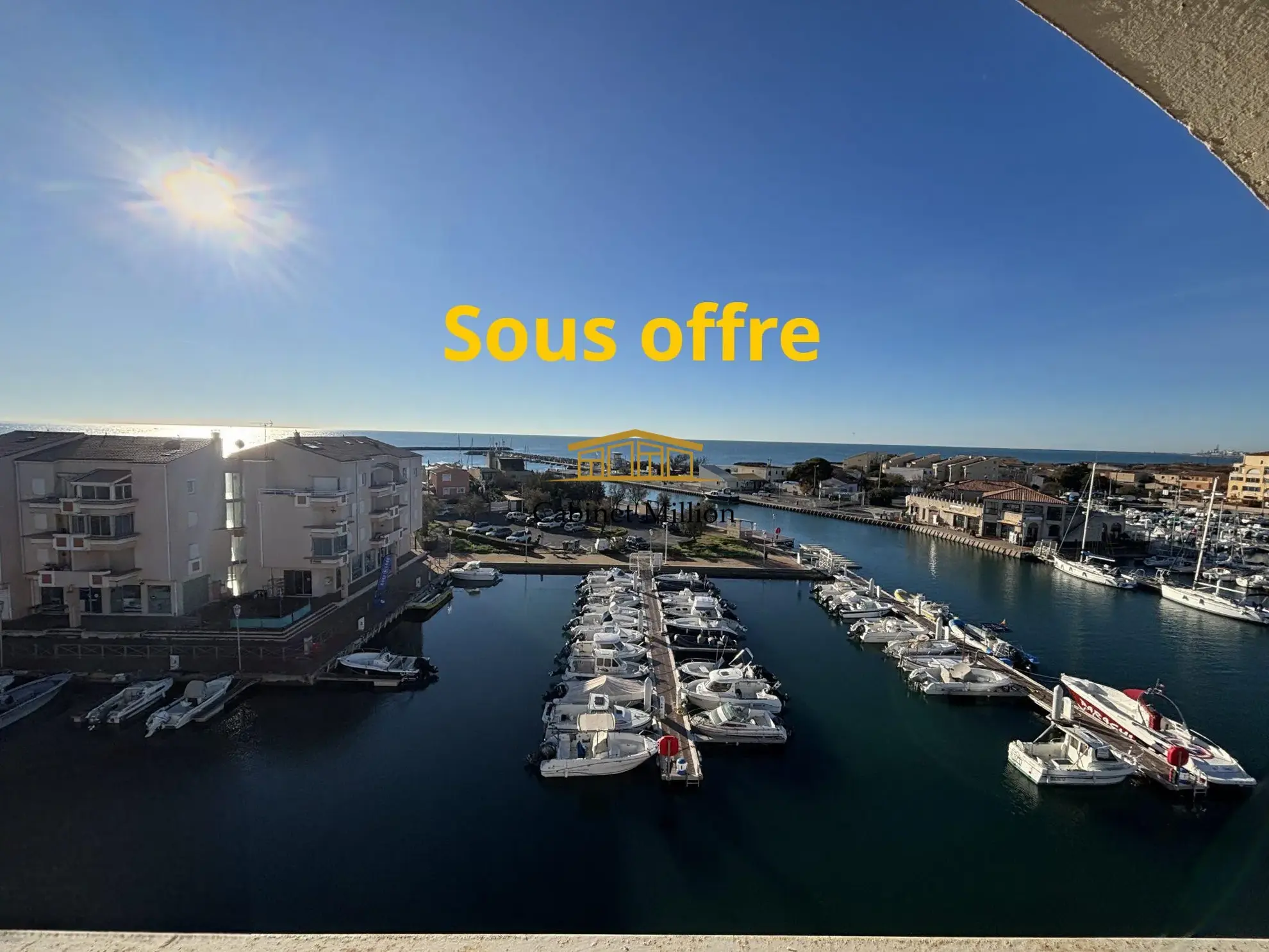Charmant appartement en dernier étage avec vue mer à Frontignan Plage 