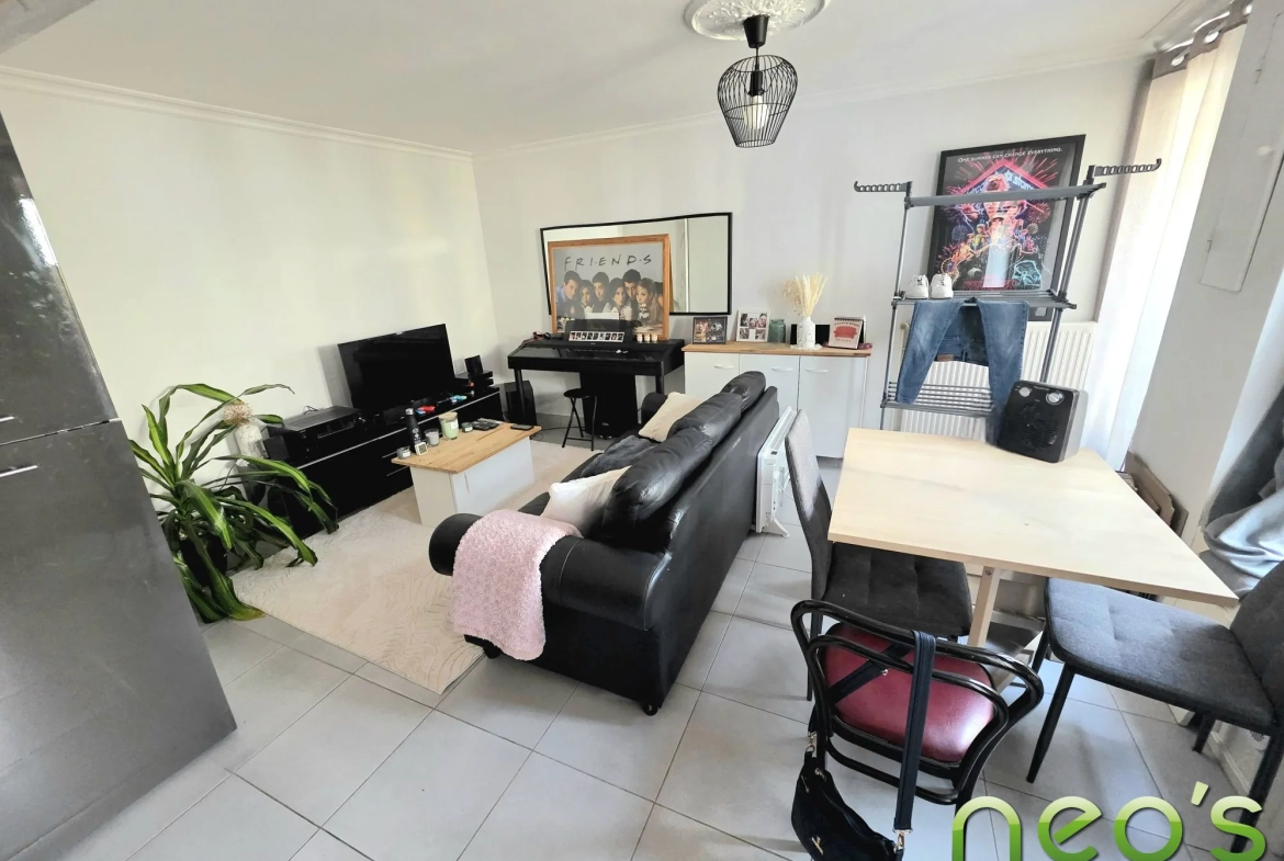 Maison à vendre à Cholet – 2 chambres, terrasse, 47 m² 