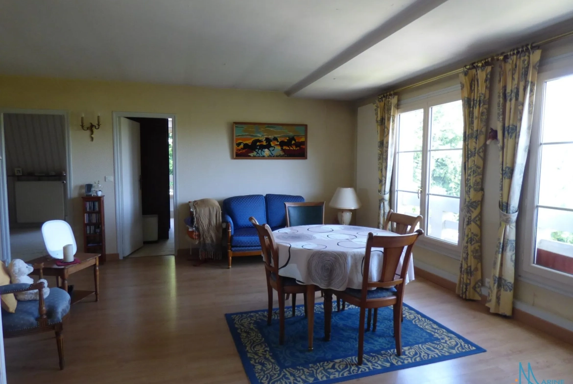 Appartement 3 pièces lumineux proche Dieppe avec garage et cave 