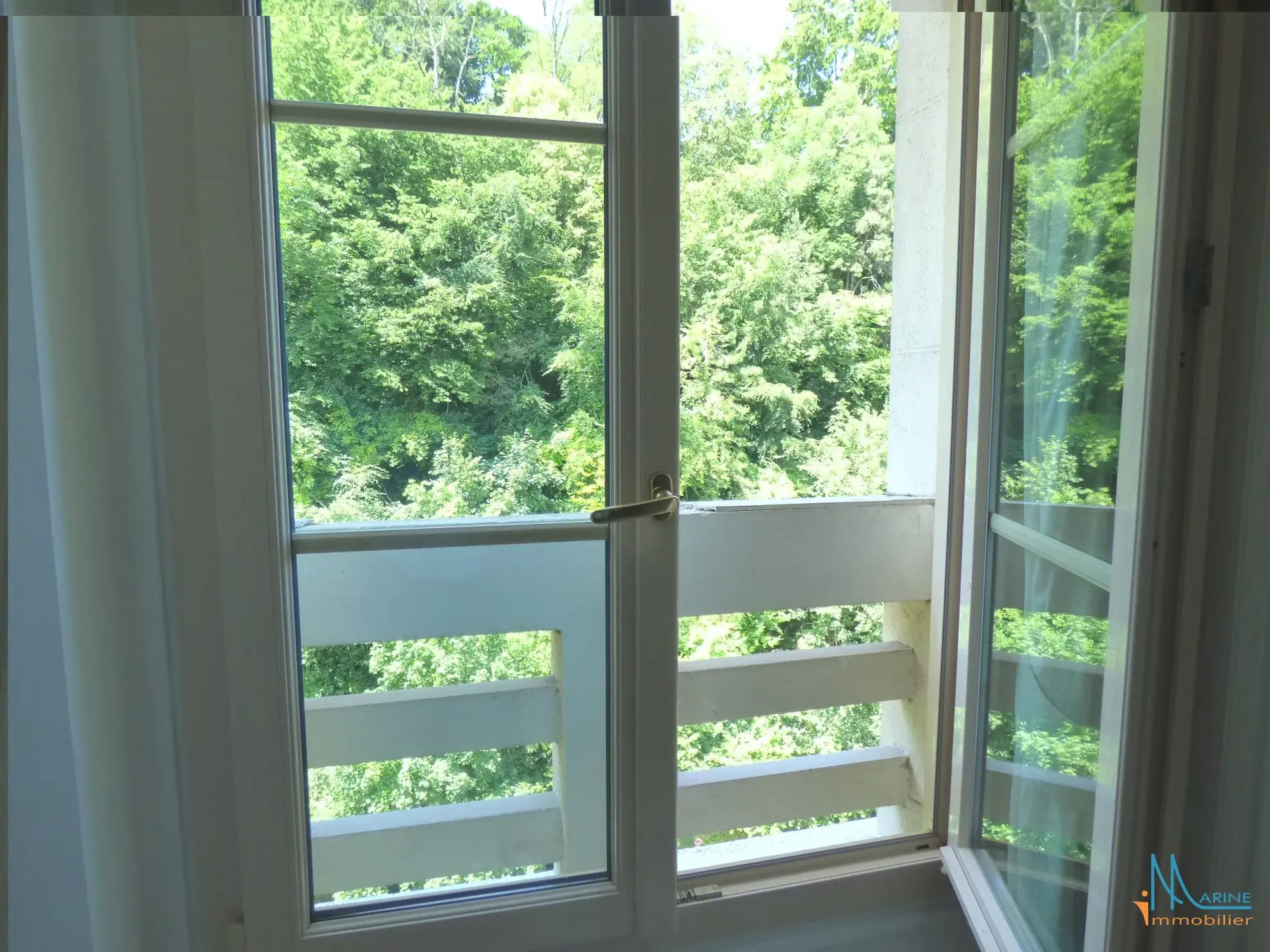 Appartement 3 pièces lumineux proche Dieppe avec garage et cave 