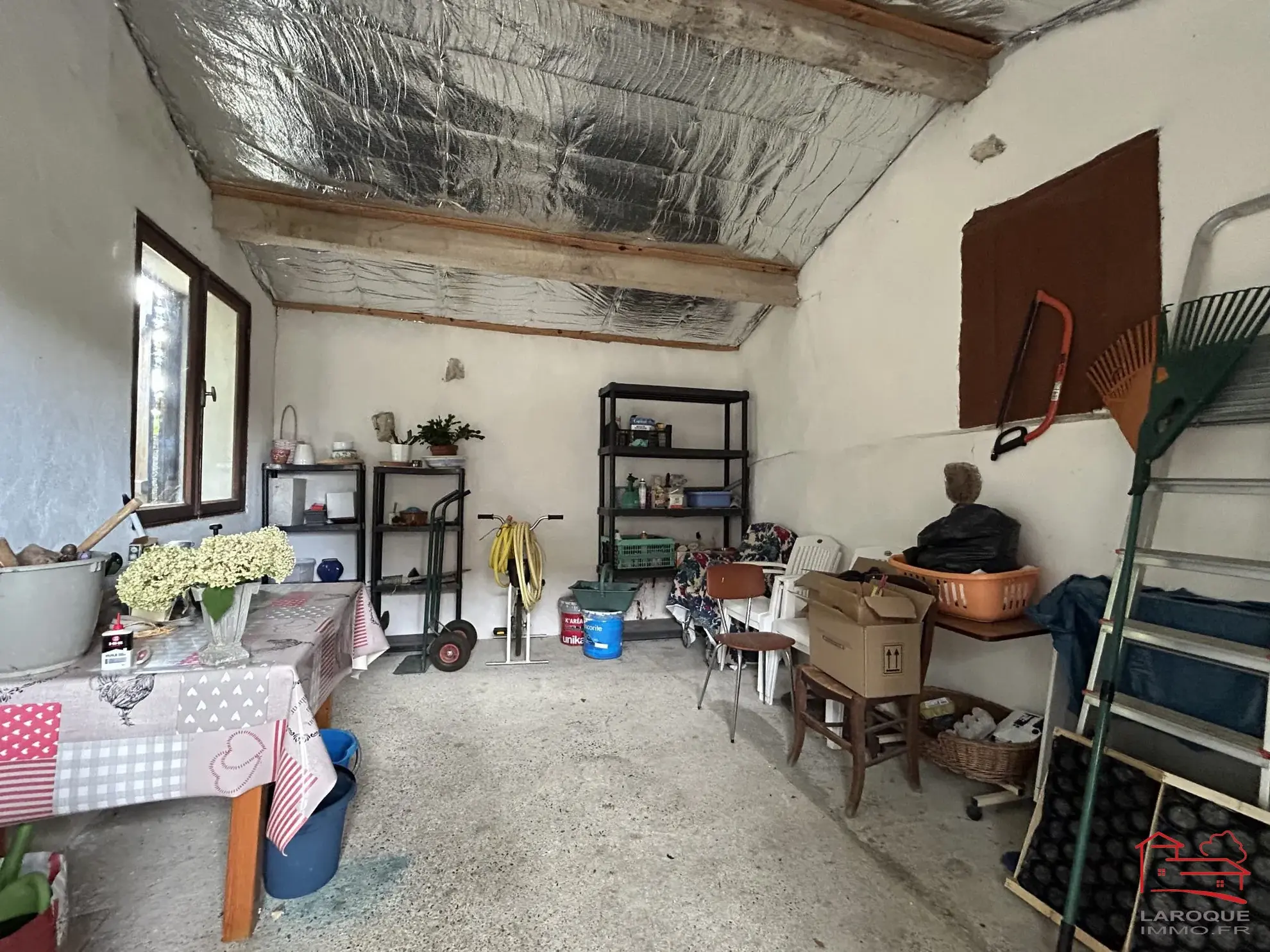 Maison individuelle avec jardin, dépendances et garage à Saint-Robert 47340 