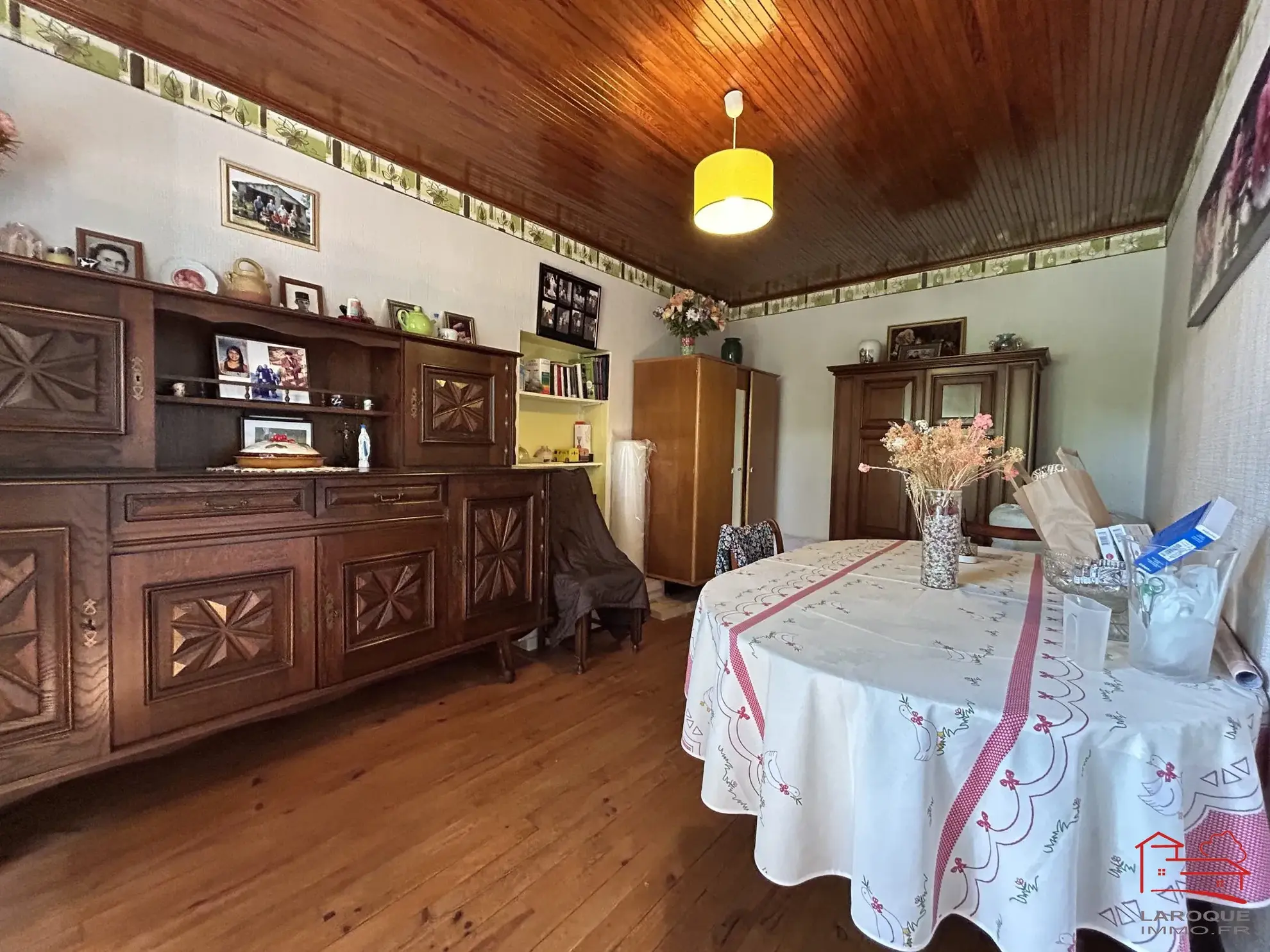 Maison individuelle avec jardin, dépendances et garage à Saint-Robert 47340 