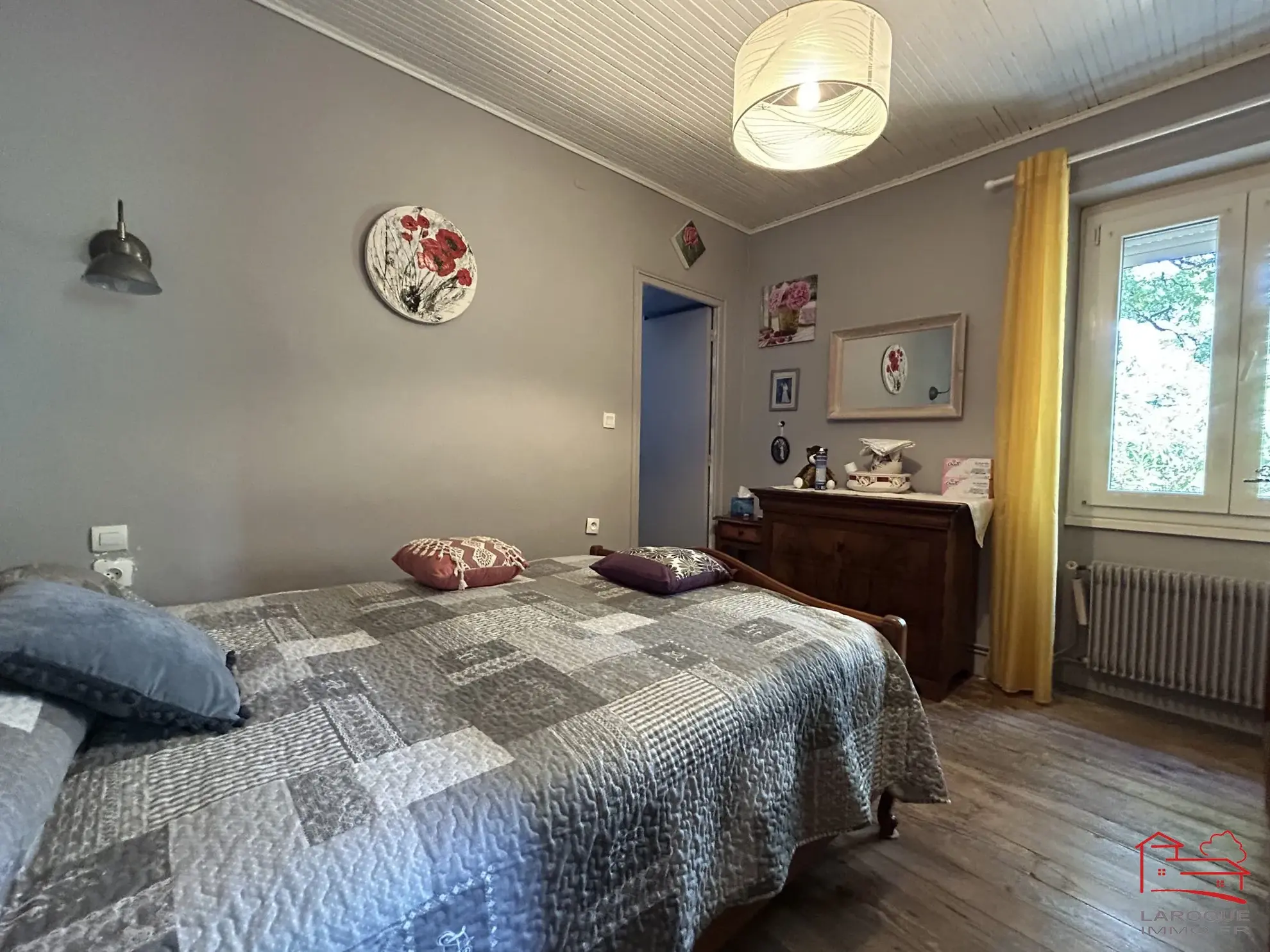 Maison individuelle avec jardin, dépendances et garage à Saint-Robert 47340 
