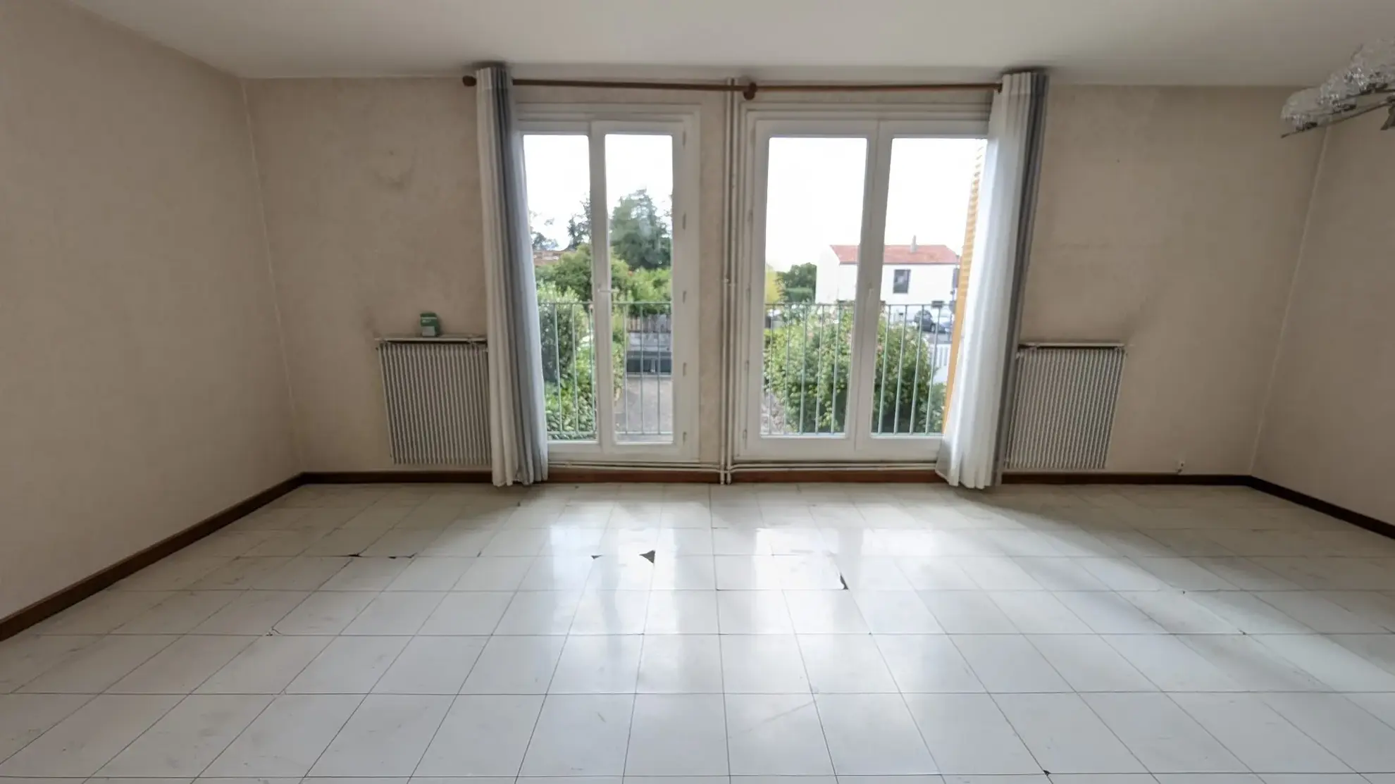Maison familiale 4 chambres à vendre à Le Cendre, calme et vue Puy-de-Dôme 