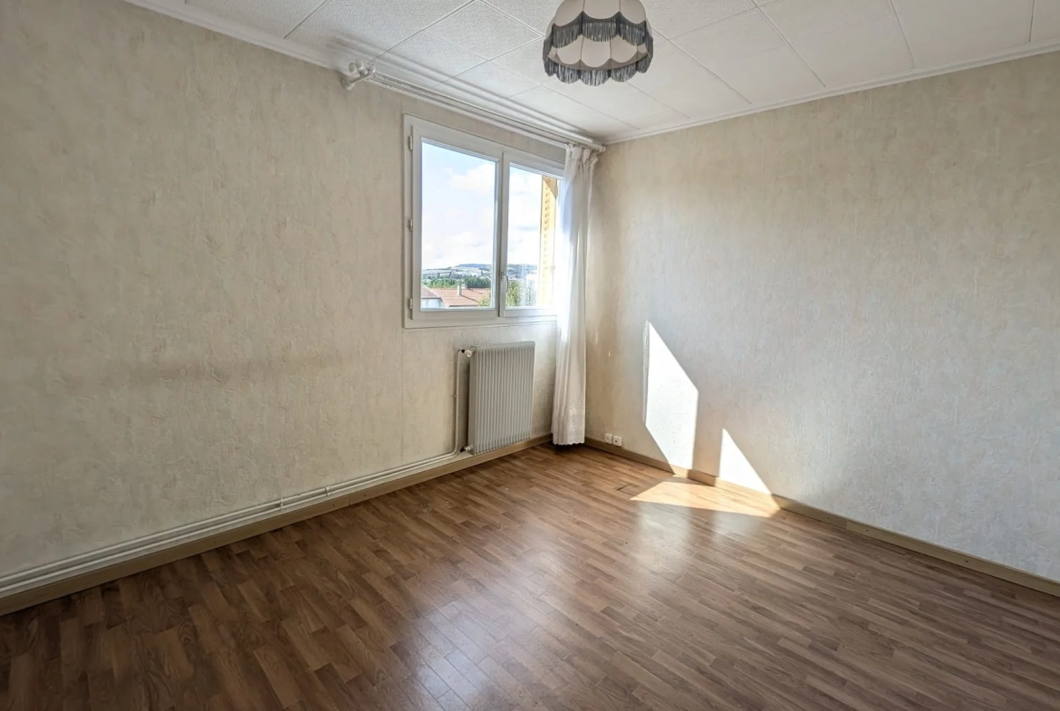 Maison familiale 4 chambres à vendre à Le Cendre, calme et vue Puy-de-Dôme 