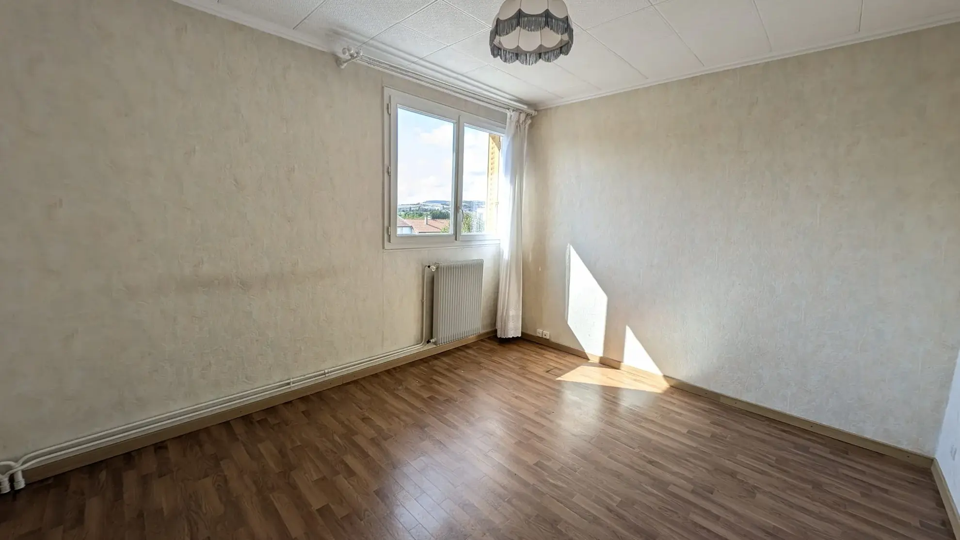 Maison familiale 4 chambres à vendre à Le Cendre, calme et vue Puy-de-Dôme 