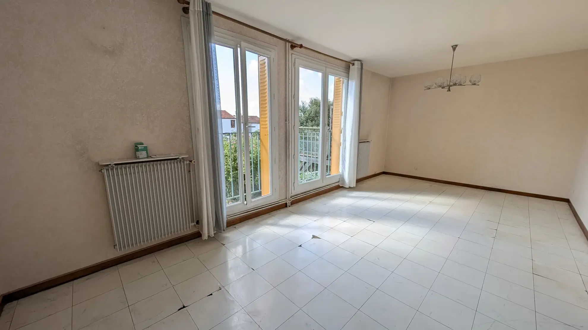 Maison familiale 4 chambres à vendre à Le Cendre, calme et vue Puy-de-Dôme 
