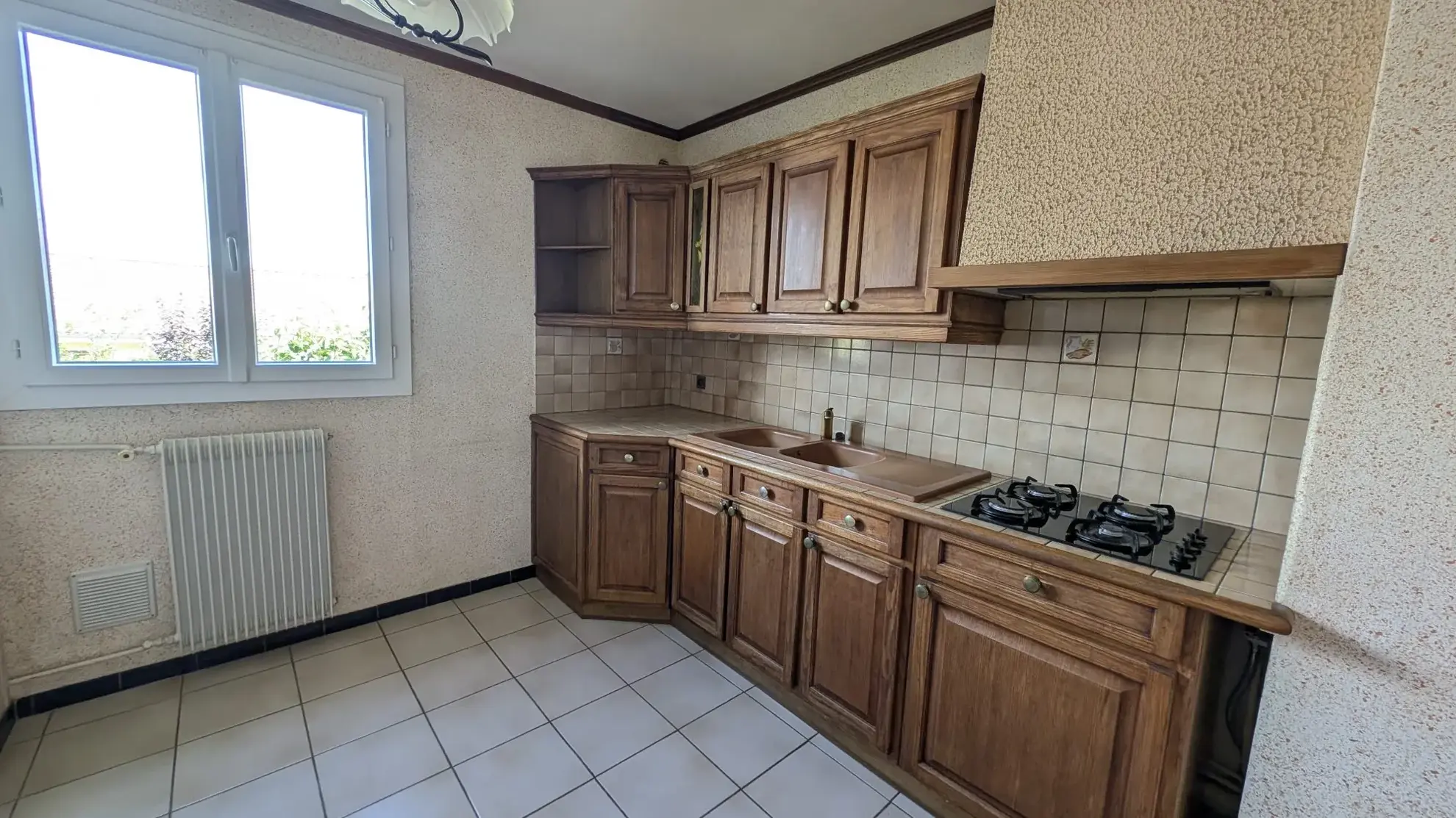 Maison familiale 4 chambres à vendre à Le Cendre, calme et vue Puy-de-Dôme 