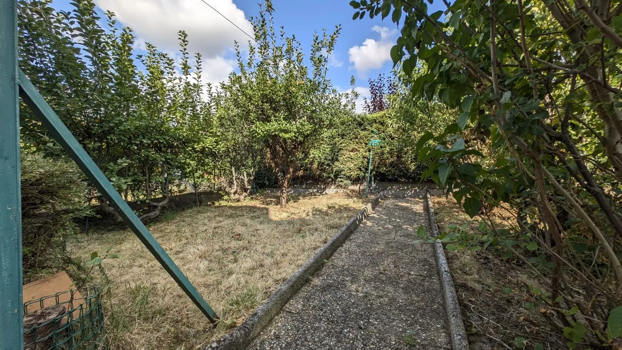 Maison familiale 4 chambres à vendre à Le Cendre, calme et vue Puy-de-Dôme 