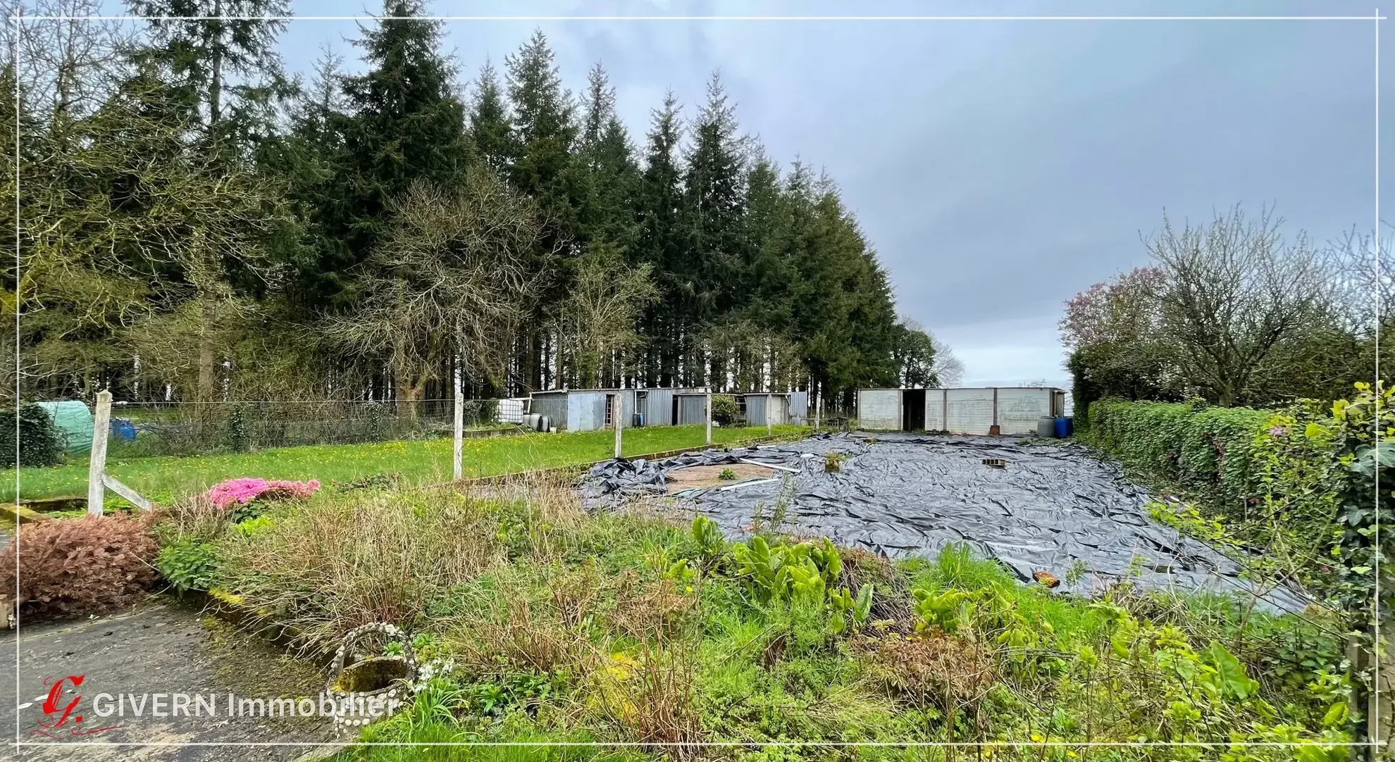 Maison à vendre à Le Croisty de 82 m² avec grand terrain et potentiel de rénovation 