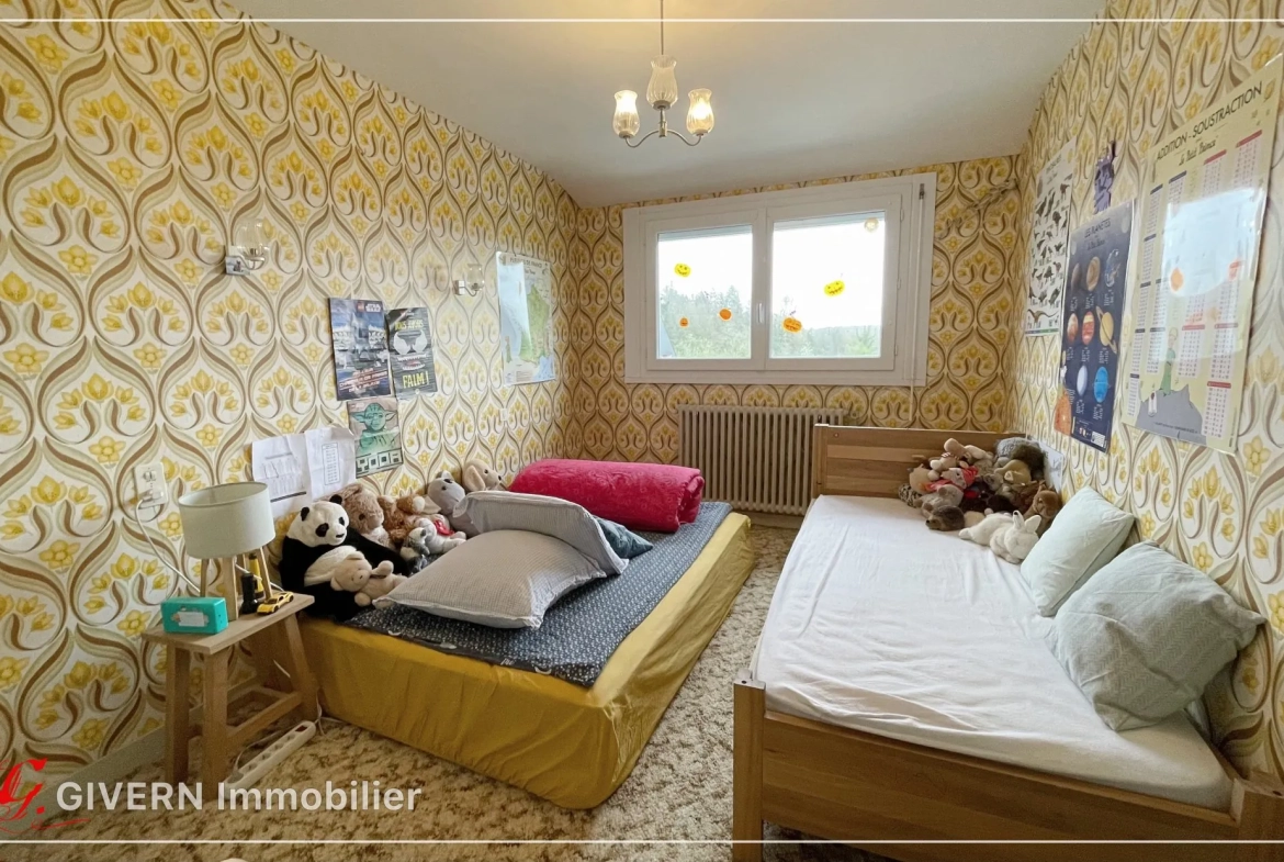 Maison à vendre à Le Croisty de 82 m² avec grand terrain et potentiel de rénovation 