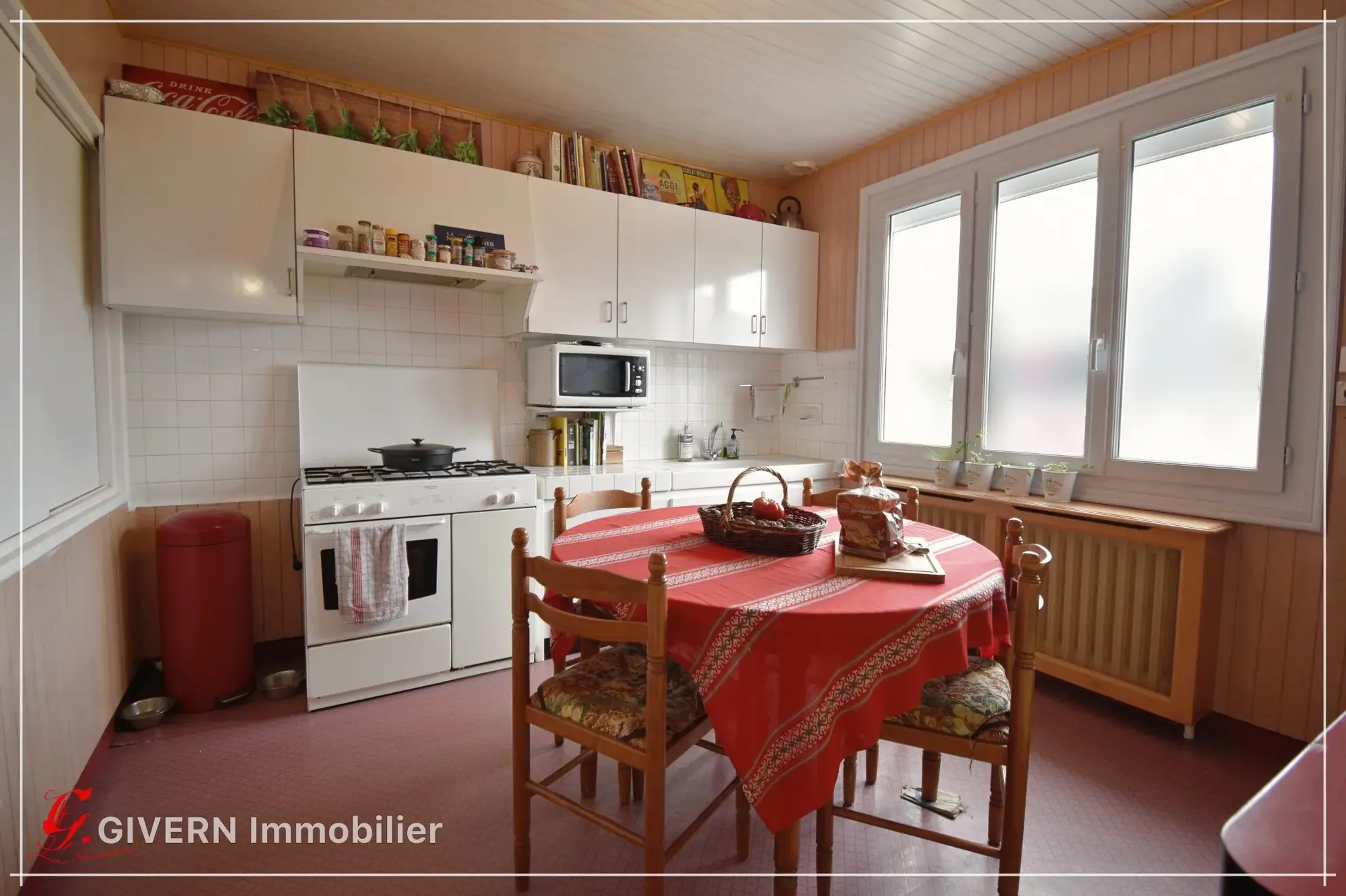 Maison à vendre à Le Croisty de 82 m² avec grand terrain et potentiel de rénovation 