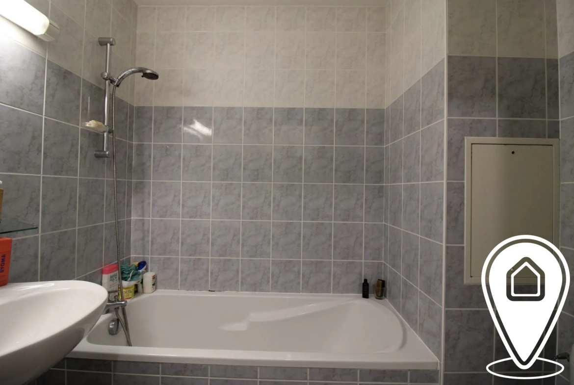 Appartement à vendre à Metz avec parking et emplacement stratégique 