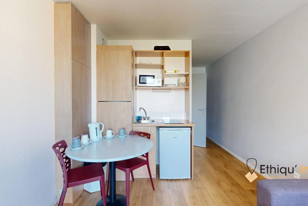 Appartement F2 à Strasbourg avec ascenseur et emplacement idéal 
