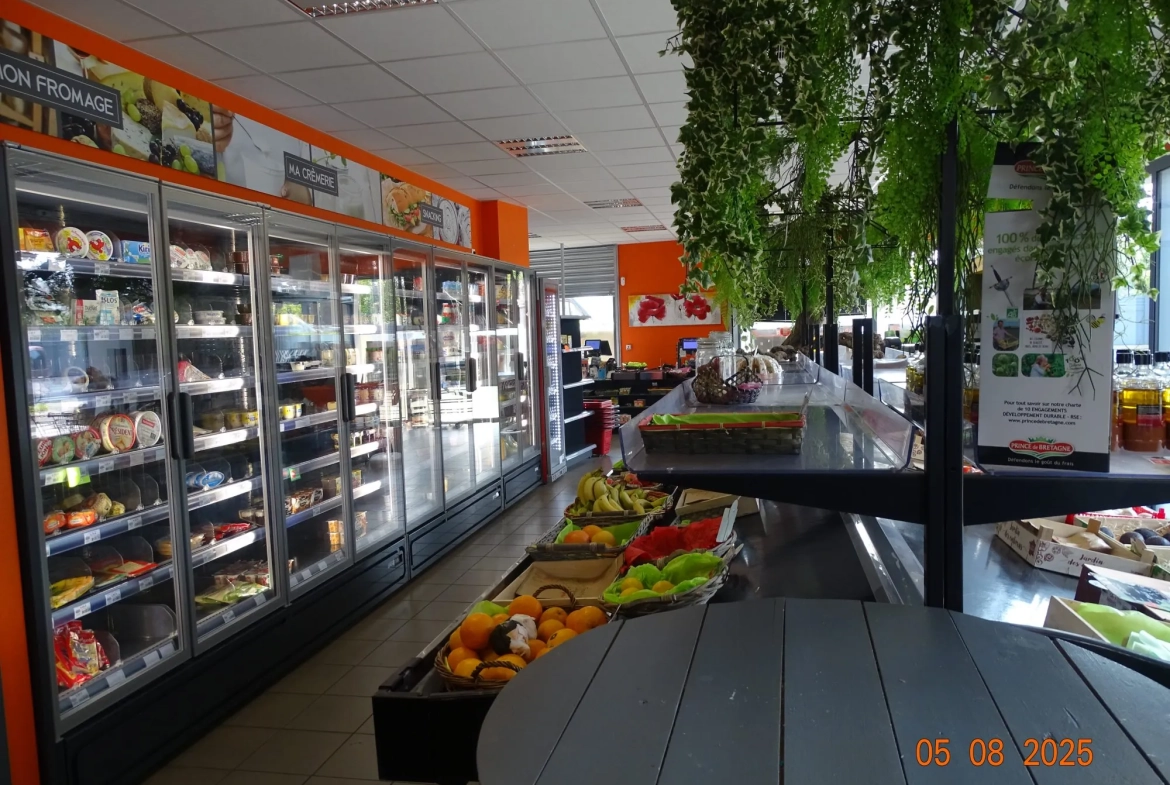 Superette de 230 m² à Saint-Malo à vendre, excellente opportunité commerciale 