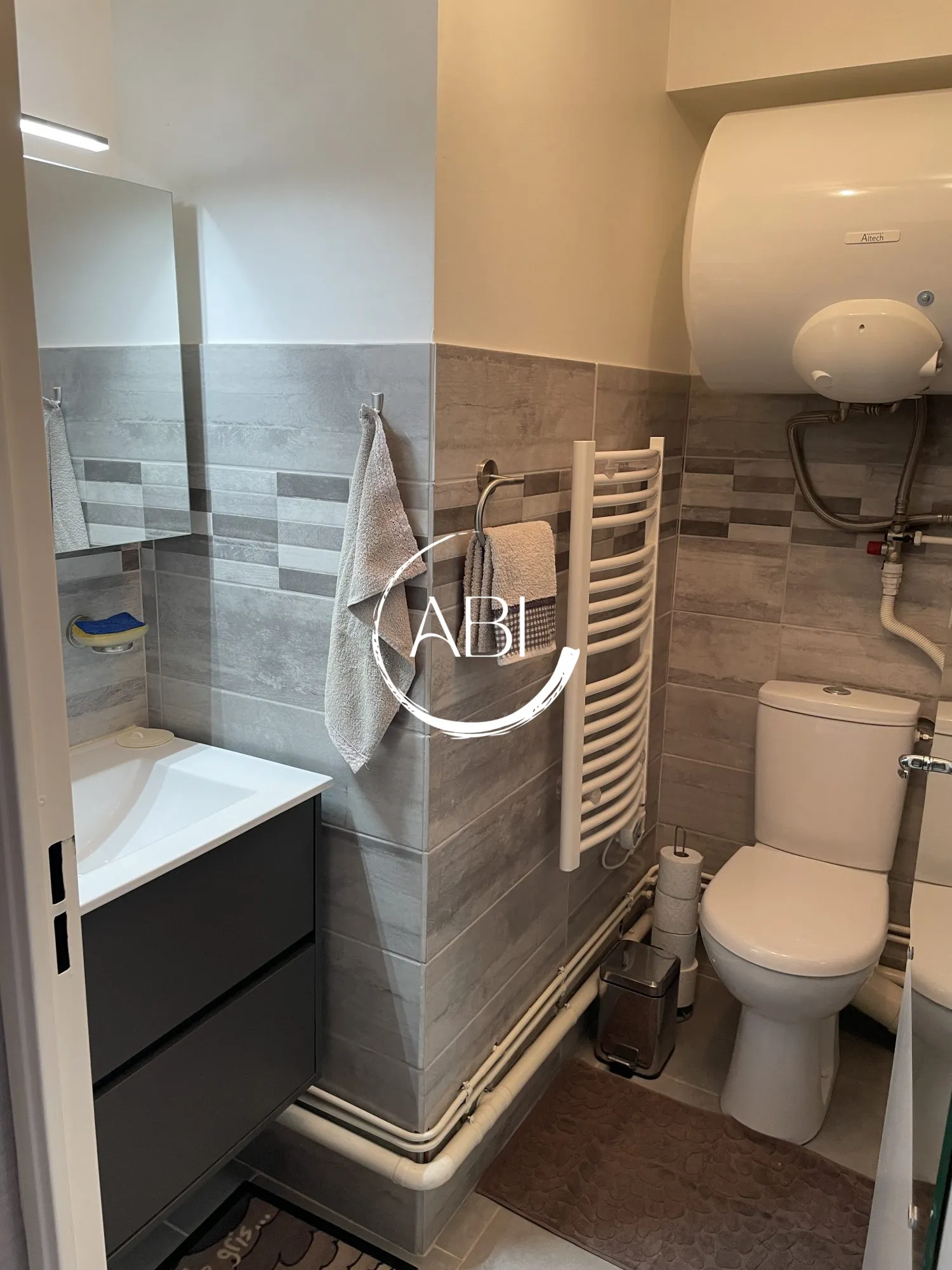 Vente d'un studio meublé de 26 m² avec loggia et parking à Bagnoles de l'Orne 
