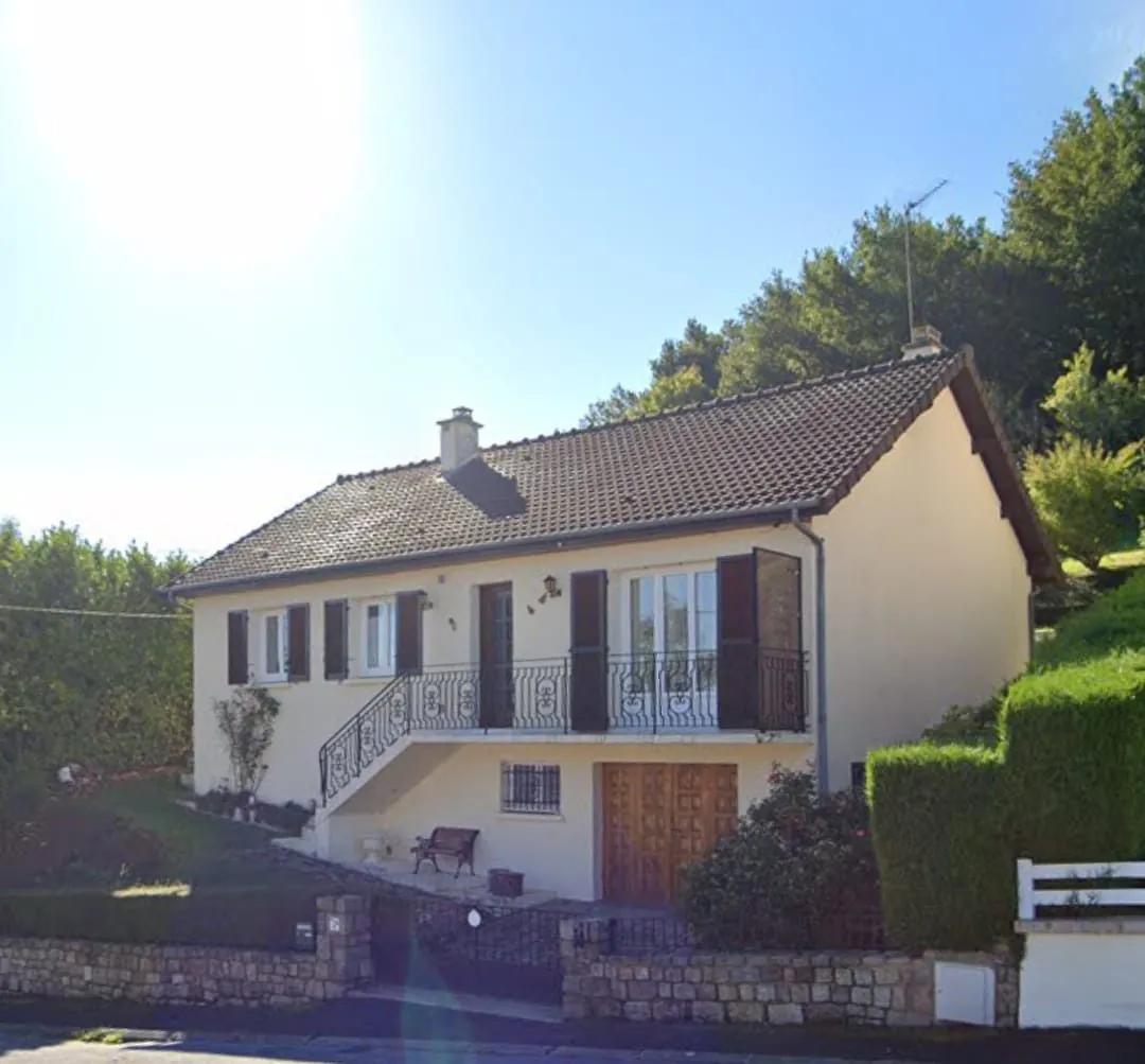Vente de pavillon 4 chambres avec jardin à Aubusson 