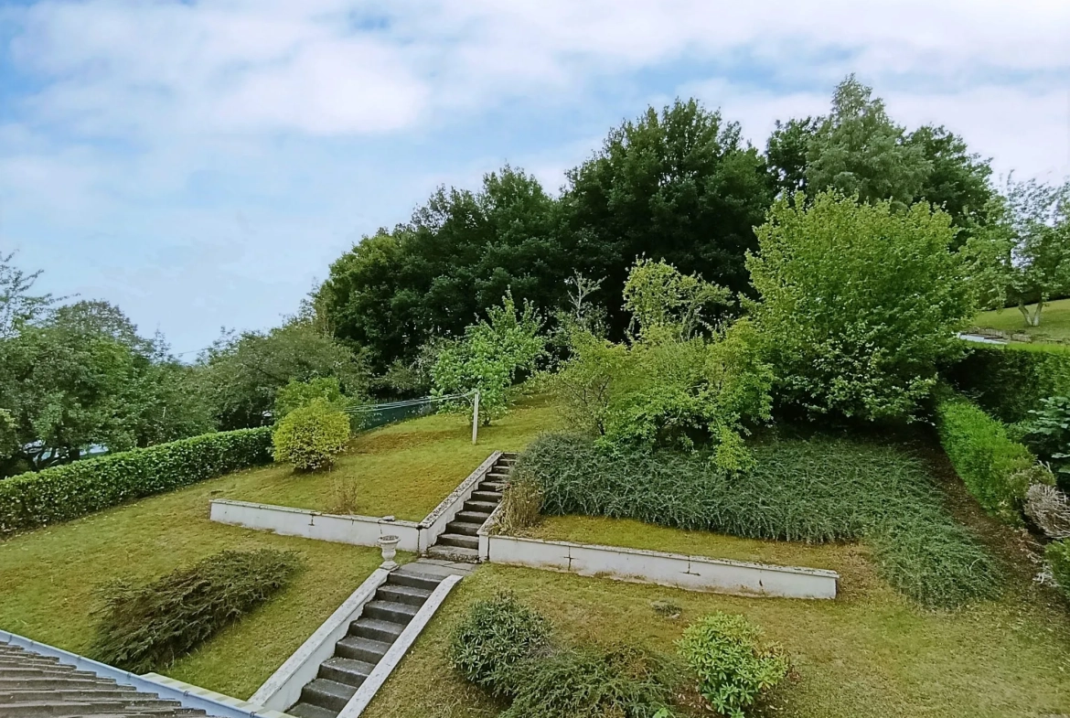 Vente de pavillon 4 chambres avec jardin à Aubusson 