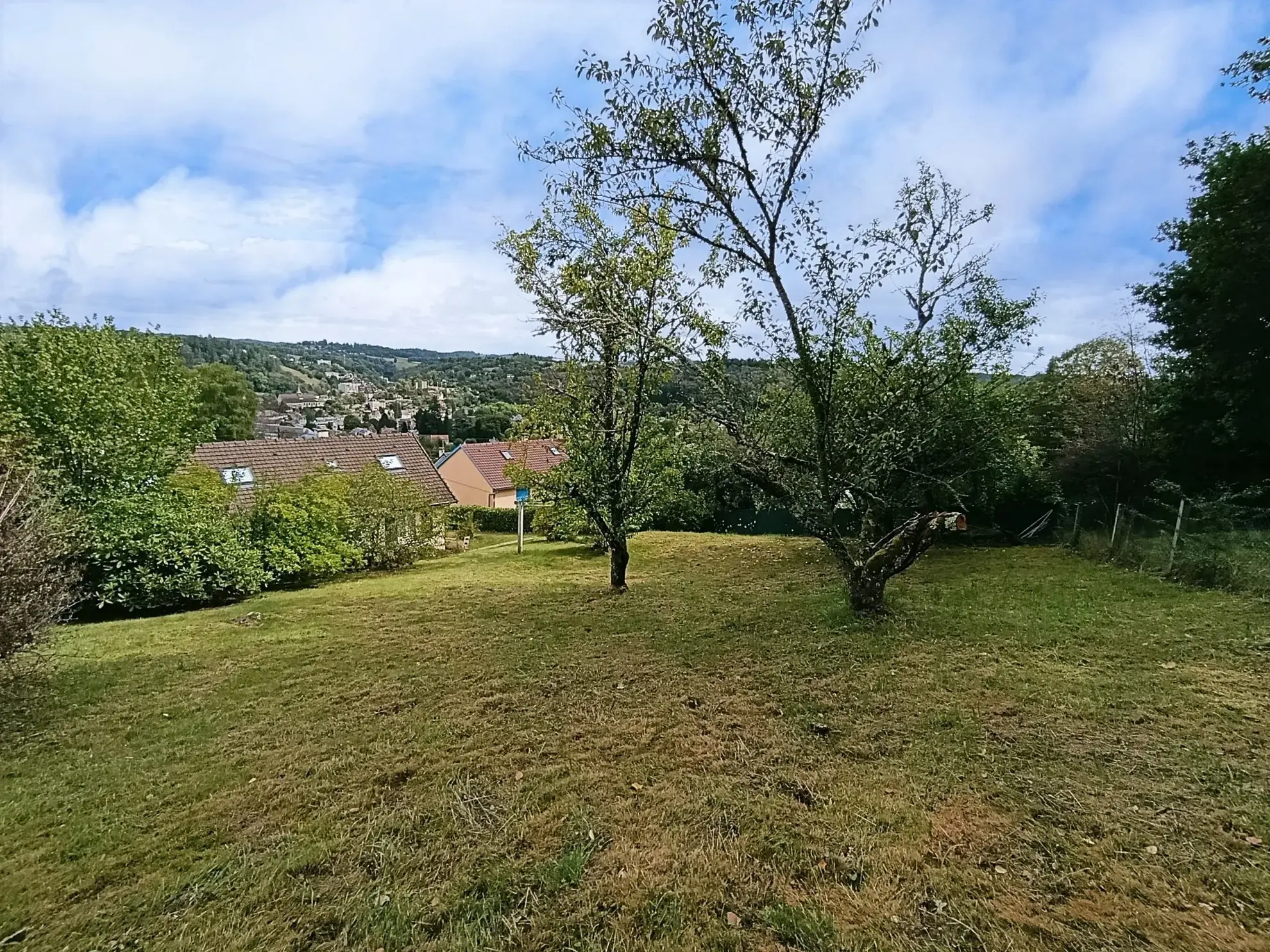 Vente de pavillon 4 chambres avec jardin à Aubusson 