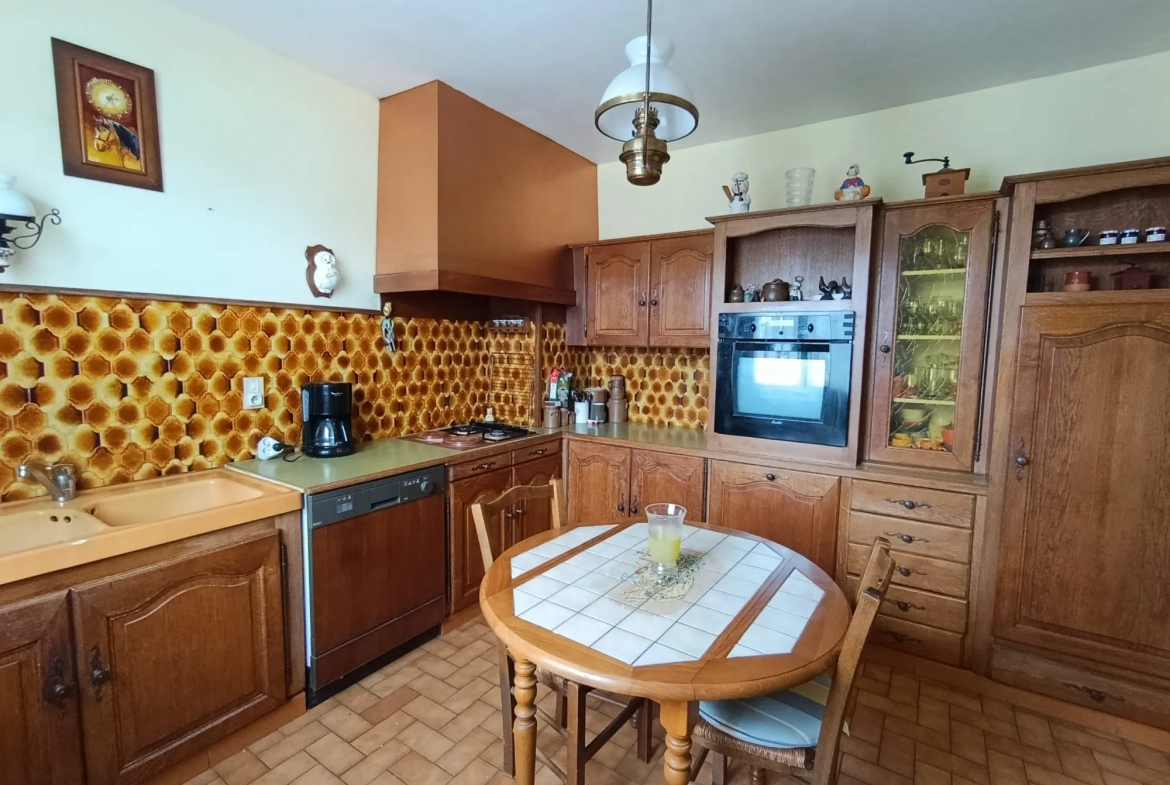 Vente de pavillon 4 chambres avec jardin à Aubusson 