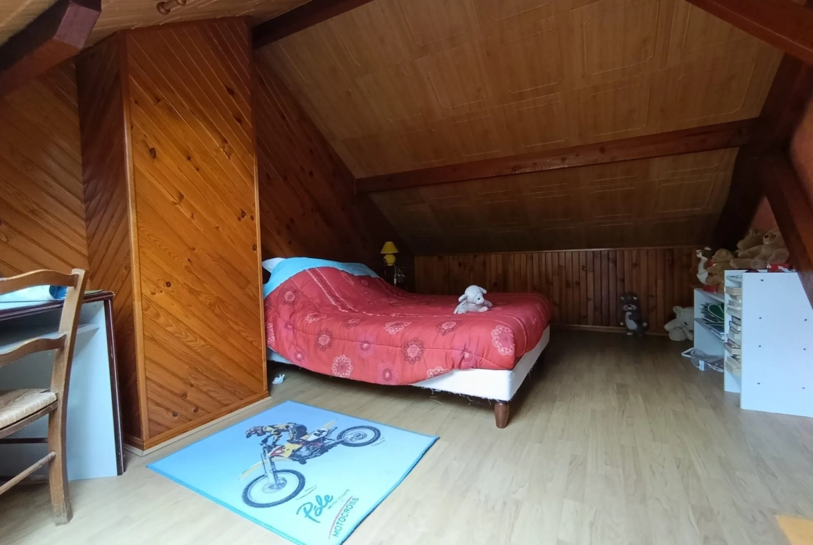 Vente de pavillon 4 chambres avec jardin à Aubusson 