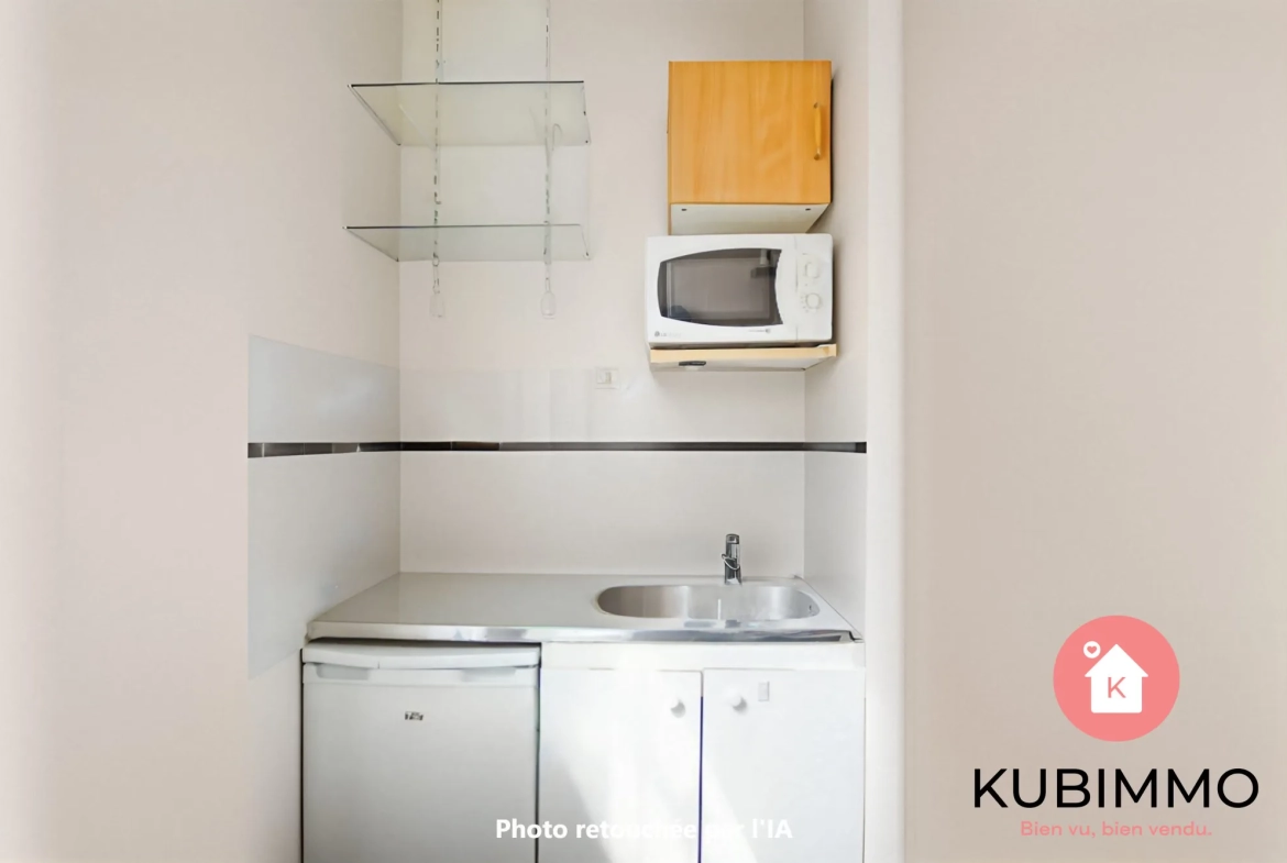 Appartement T2 à rénover au RDC dans le 18ème arrondissement de Paris 