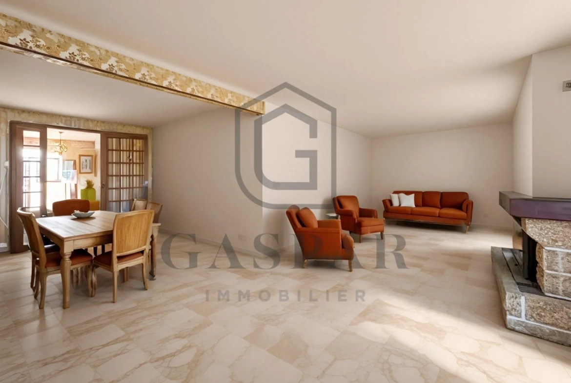 Maison à rénover avec grand jardin de 3 846 m² à Conches-en-Ouche 