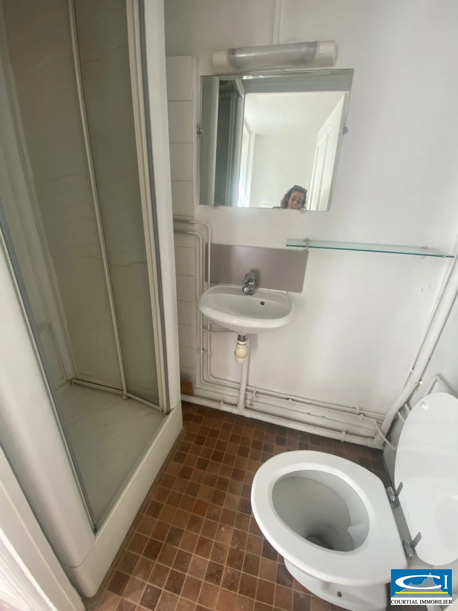 Appartement T1/2 avec balcon au 1er étage sur le quai Farconnet à Tournon-sur-Rhône 
