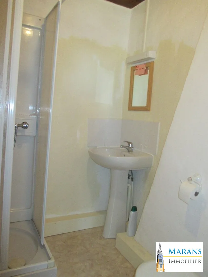 Gîte salle d'eau Vente d’un ensemble immobilier de deux maisons avec piscine à Sableau 