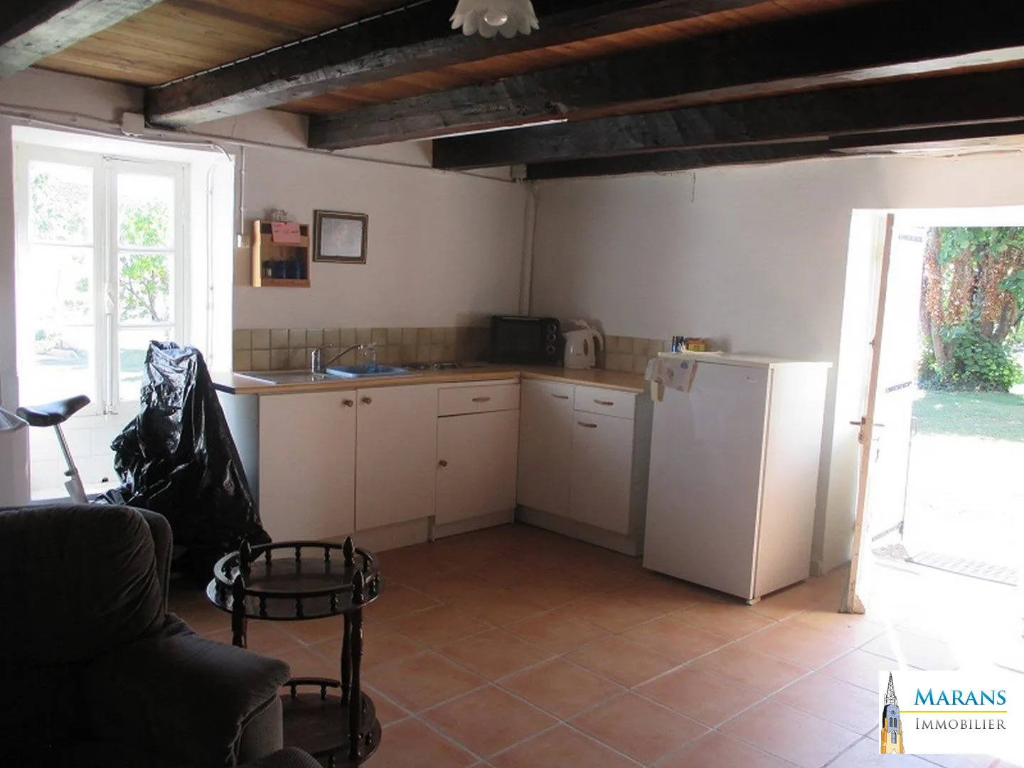 Gîte pièce de vie Vente d’un ensemble immobilier de deux maisons avec piscine à Sableau 
