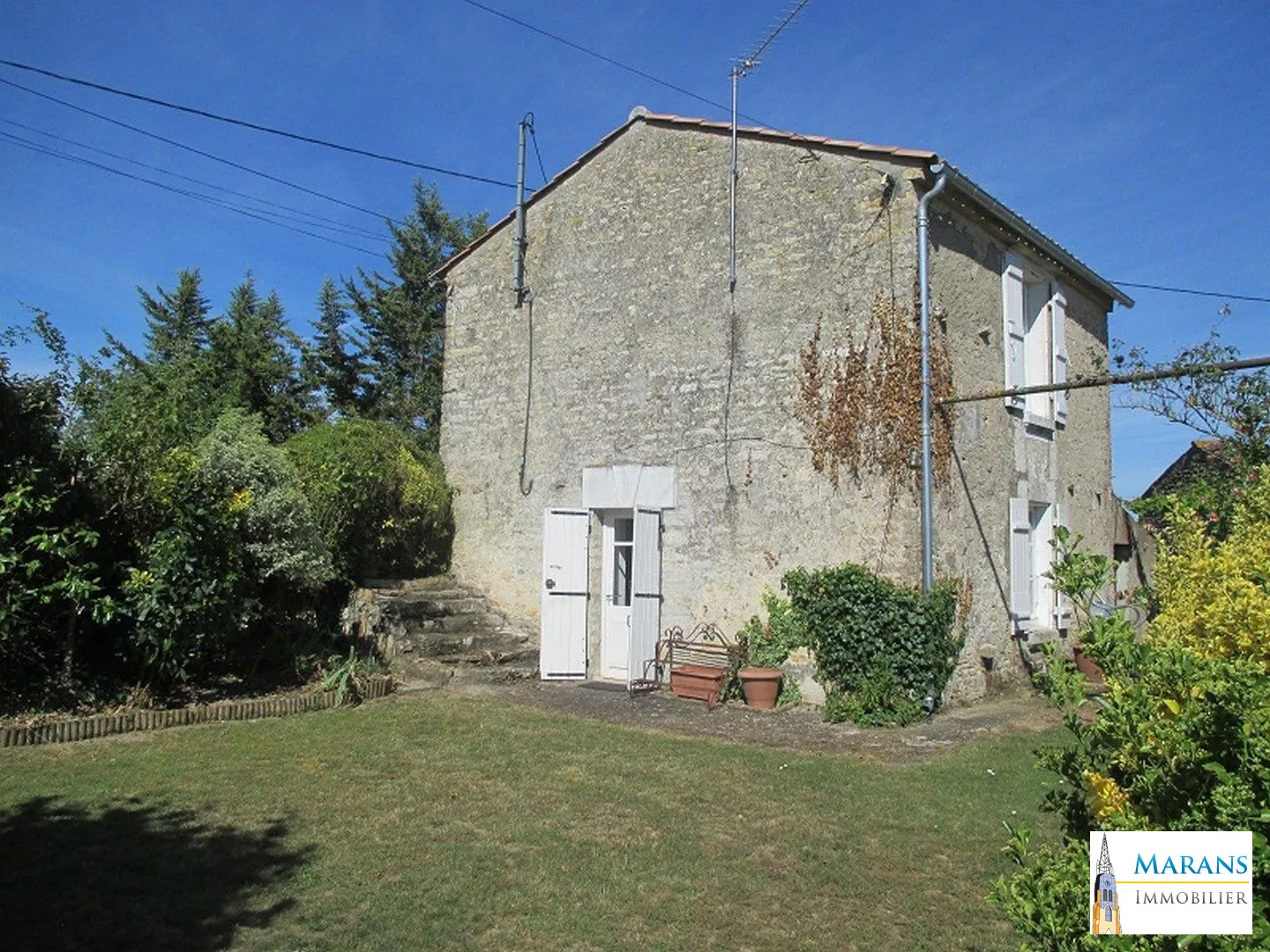 Gîte 45m² T3 Vente d’un ensemble immobilier de deux maisons avec piscine à Sableau 