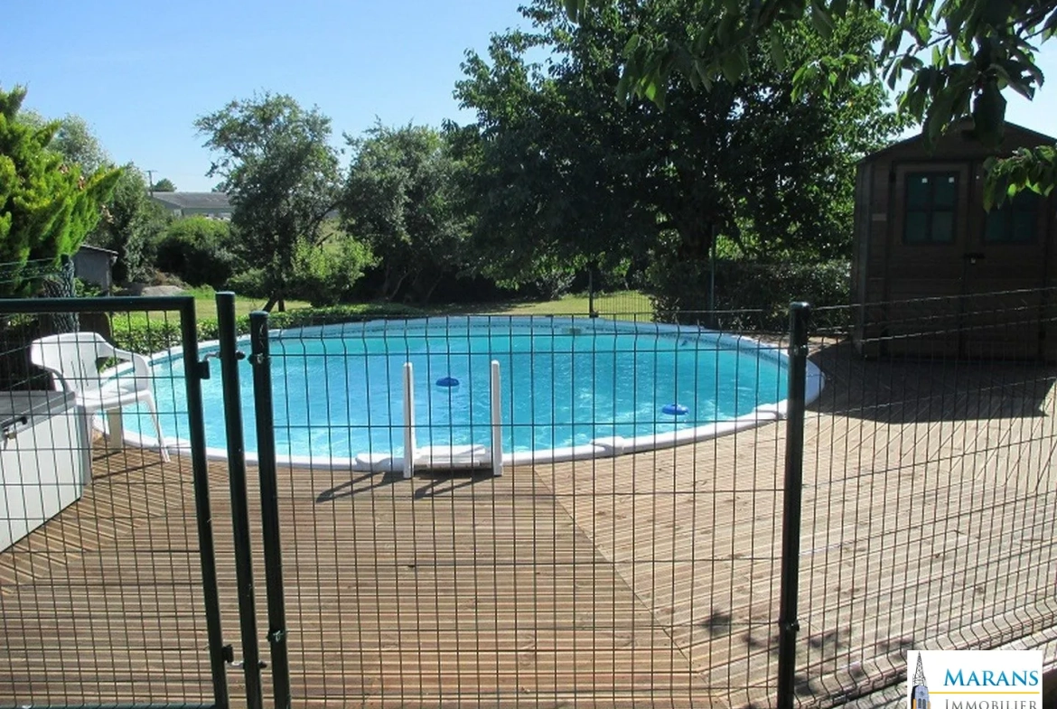 Piscine hors sol sécurisée Vente d’un ensemble immobilier de deux maisons avec piscine à Sableau 