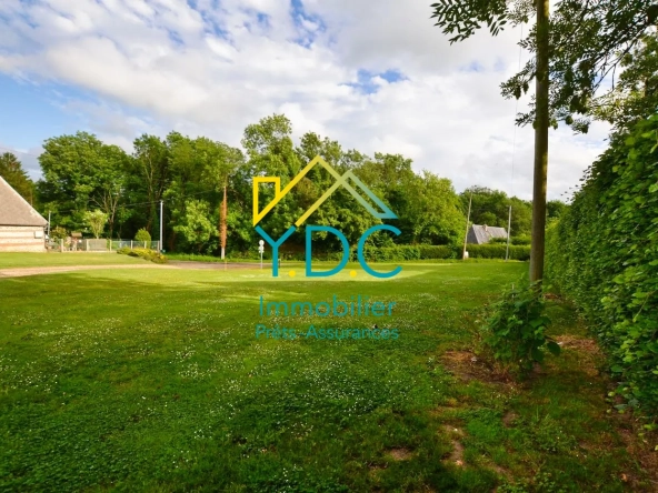 Terrain constructible à vendre à Hérictourt-en-Caux - 744 m²