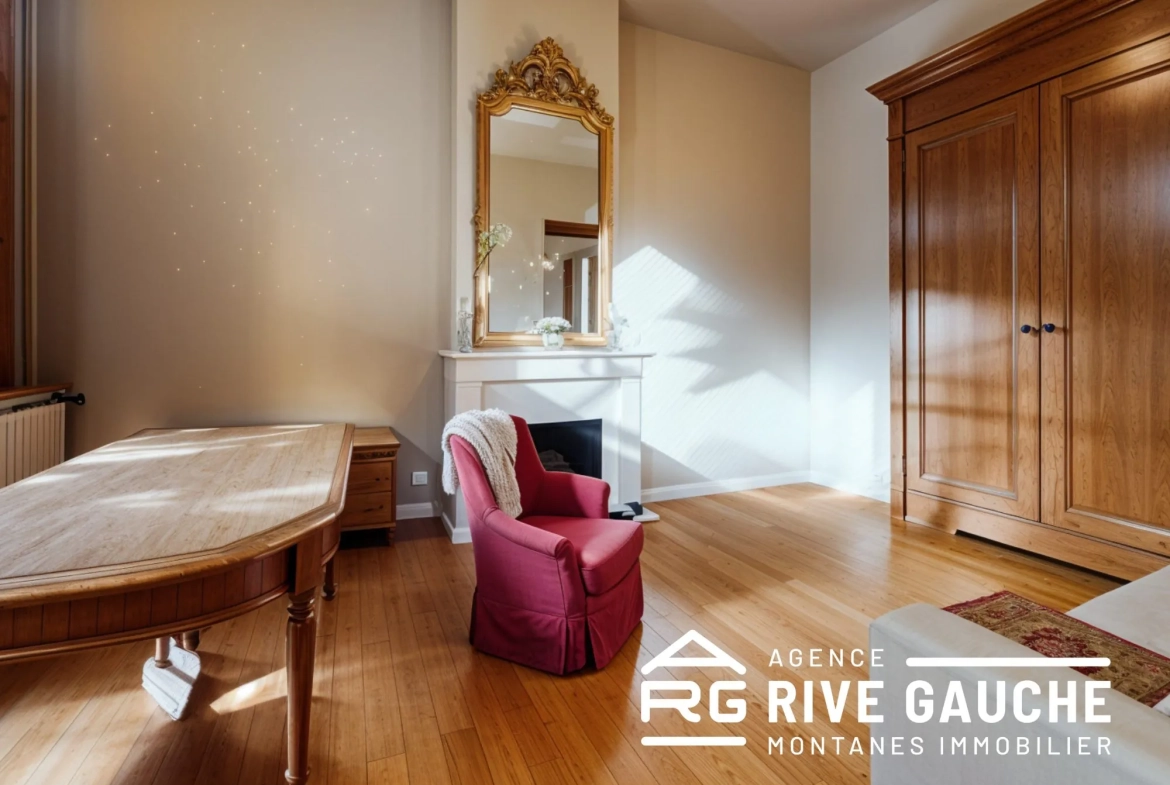 Maison à vendre à Roussillon - Charme d’époque avec travaux à prévoir 