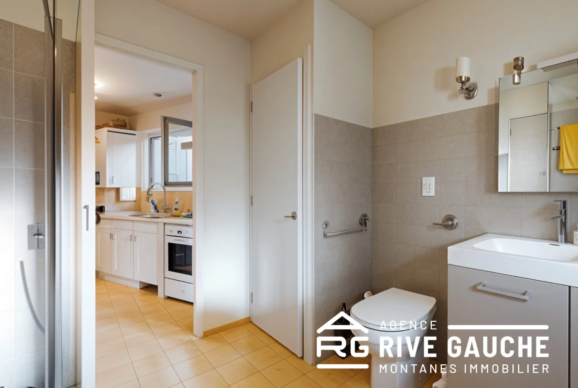 Maison à vendre à Roussillon - Charme d’époque avec travaux à prévoir 