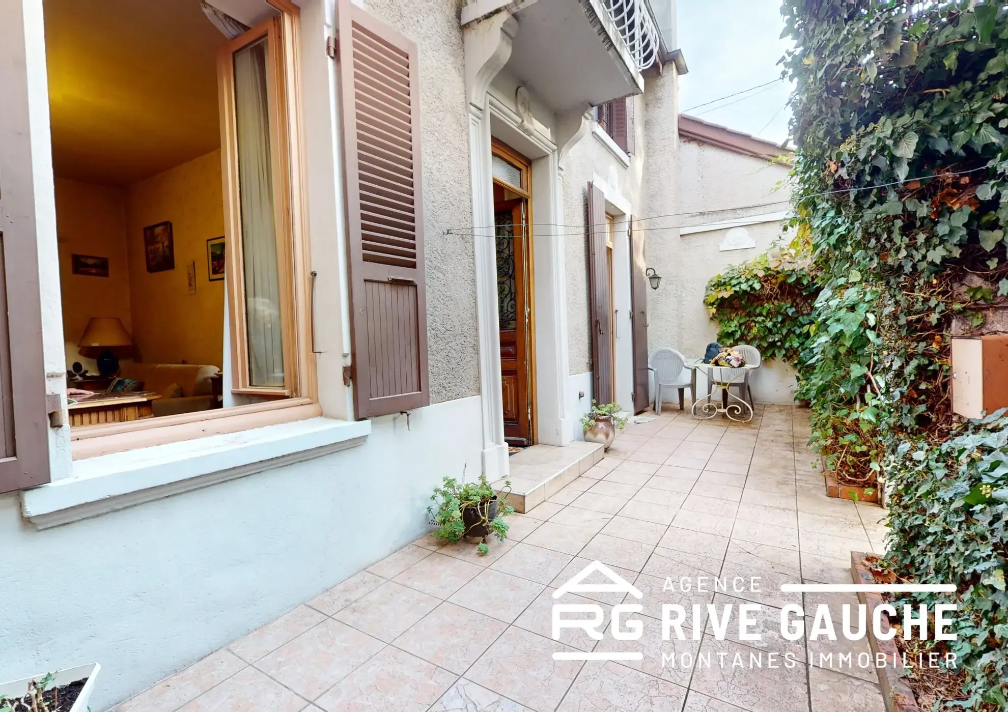 Maison à vendre à Roussillon - Charme d’époque avec travaux à prévoir 