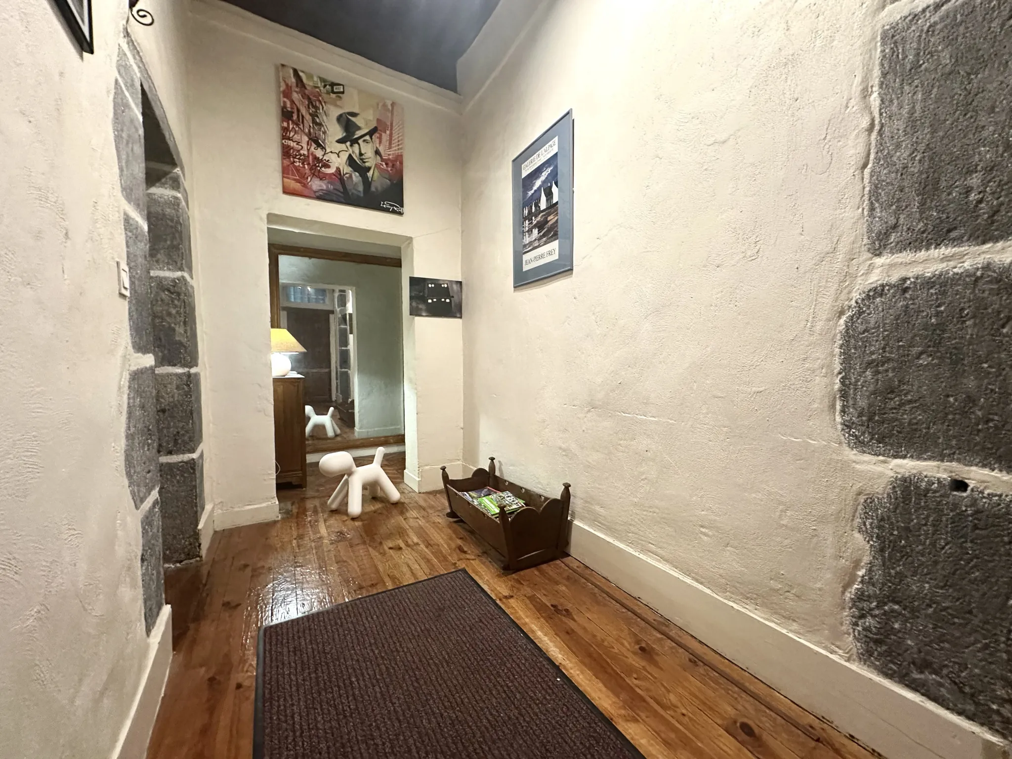 Local professionnel de 84 m² à Clermont-Ferrand, idéal pour activité libérale ou médical 