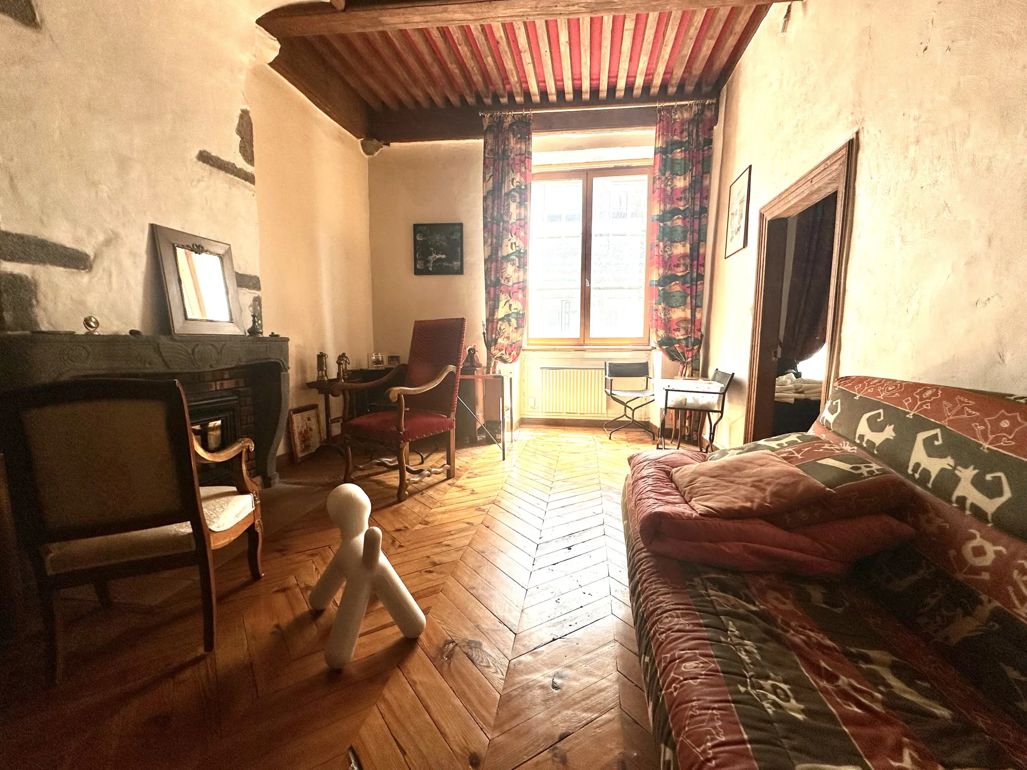 Local professionnel de 84 m² à Clermont-Ferrand, idéal pour activité libérale ou médical 