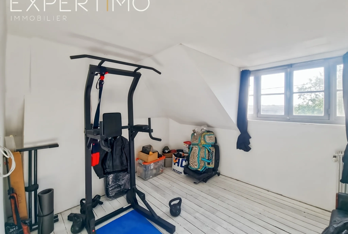 Maison à vendre à Woincourt - 110 m² avec 3 chambres et terrain clos de 2229 m² 