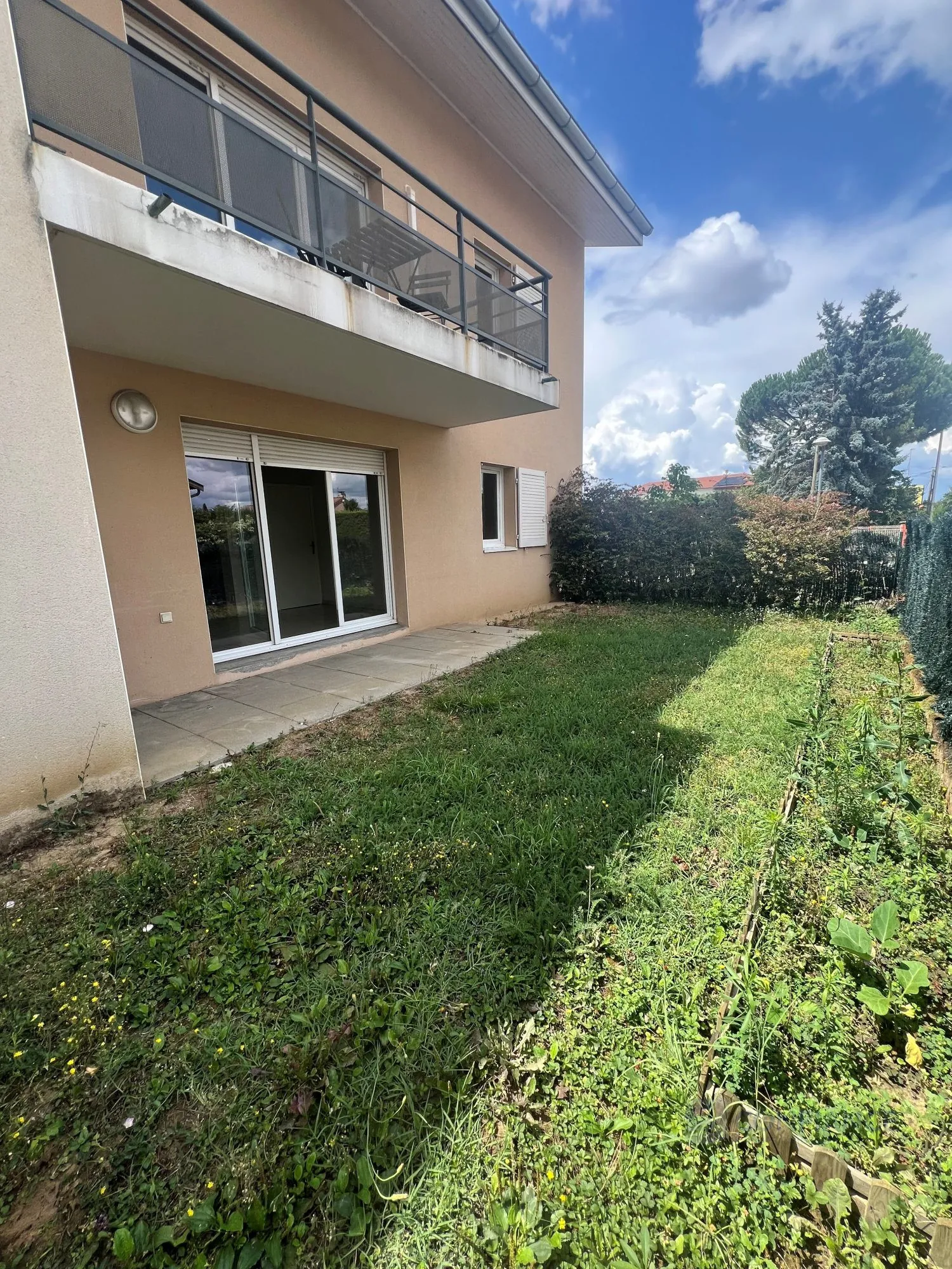 T2 en rez-de-jardin à vendre à Corbas – Résidence sécurisée et faibles charges 