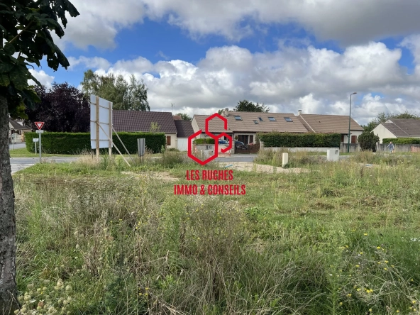 Terrain constructible de 550 m² à vendre à Magny-le-Hongre, idéal pour votre maison écologique