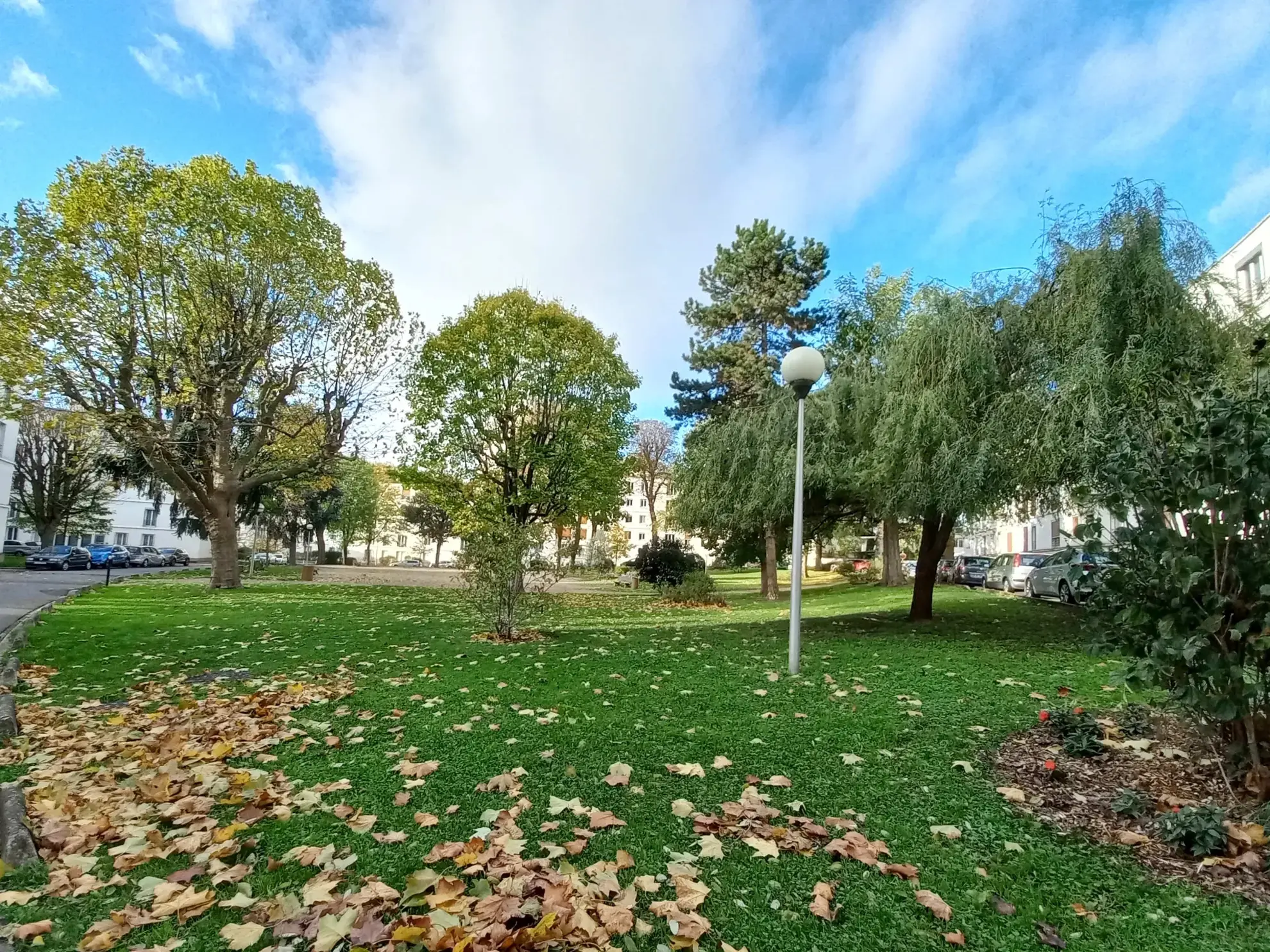 Appartement 4 pièces lumineux à Créteil, proximité métro et commerces 