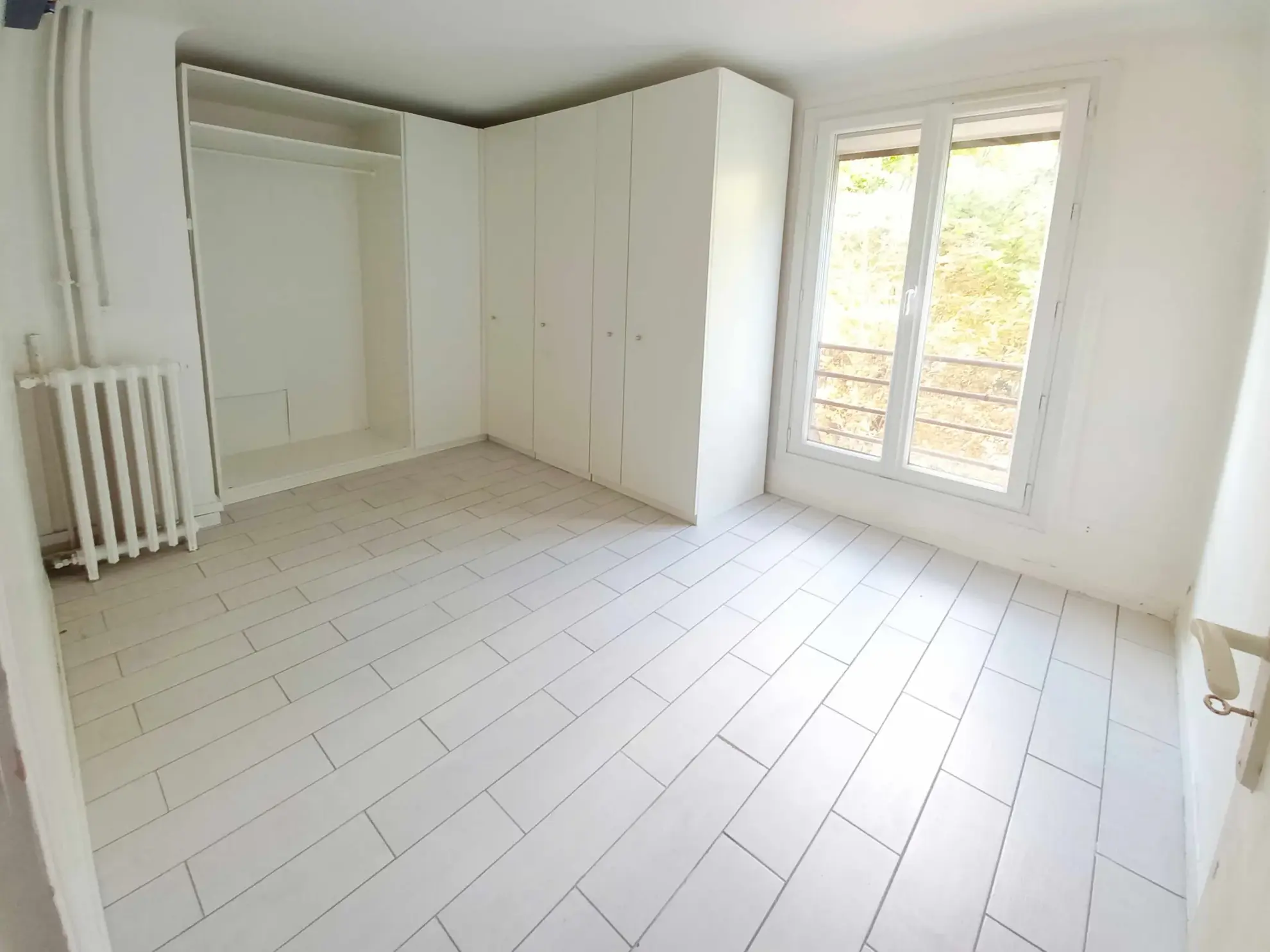 Appartement 4 pièces lumineux à Créteil, proximité métro et commerces 