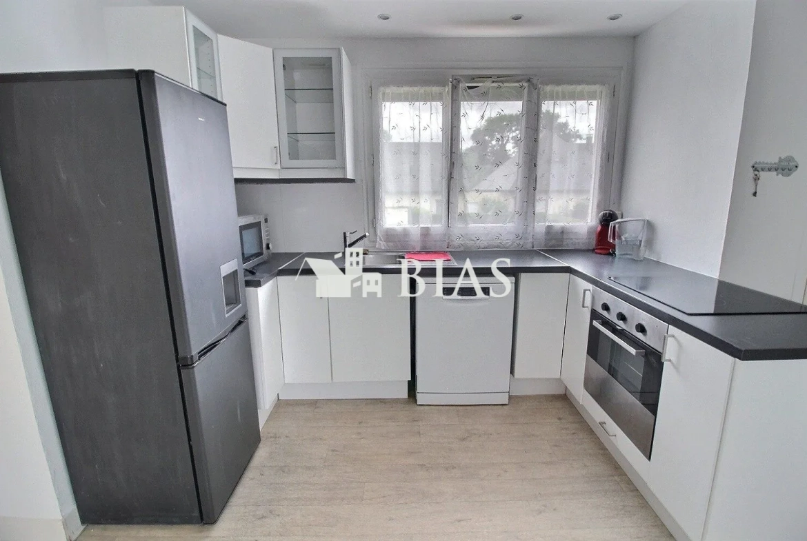 Maison de plain-pied à Saint-Ouen-de-Thouberville avec grand terrain en vente 