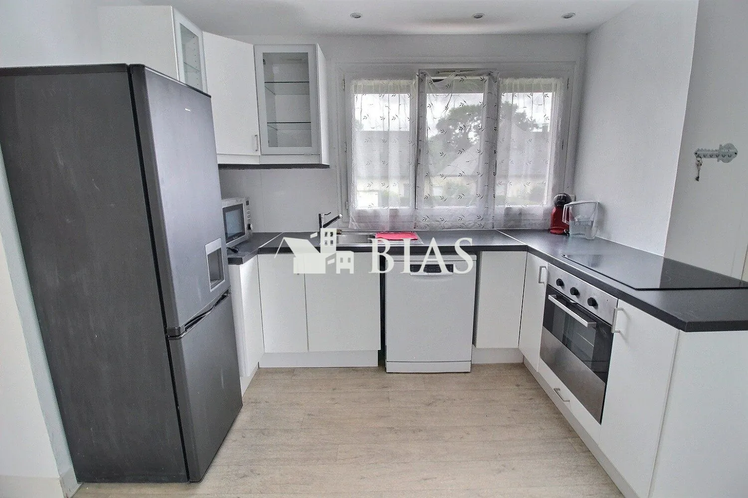 Maison de plain-pied à Saint-Ouen-de-Thouberville avec grand terrain en vente 