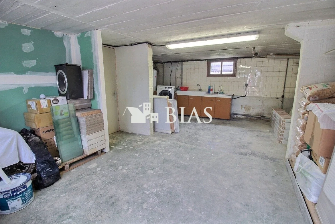 Maison de plain-pied à Saint-Ouen-de-Thouberville avec grand terrain en vente 