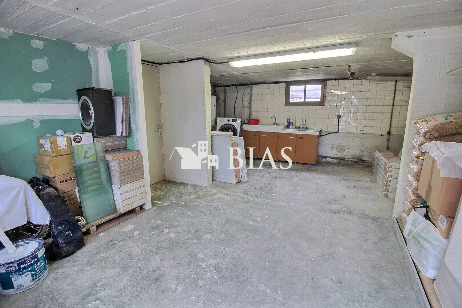 Maison de plain-pied à Saint-Ouen-de-Thouberville avec grand terrain en vente 