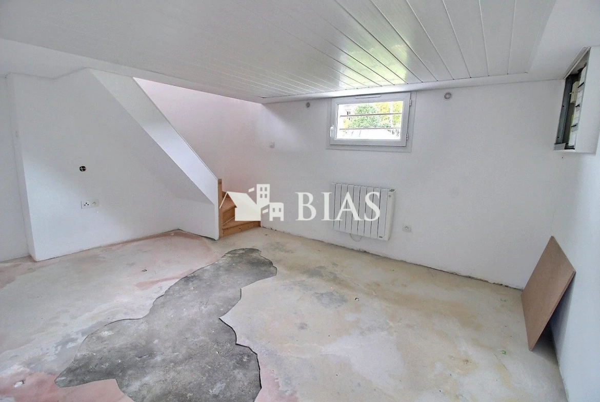 Maison de plain-pied à Saint-Ouen-de-Thouberville avec grand terrain en vente 