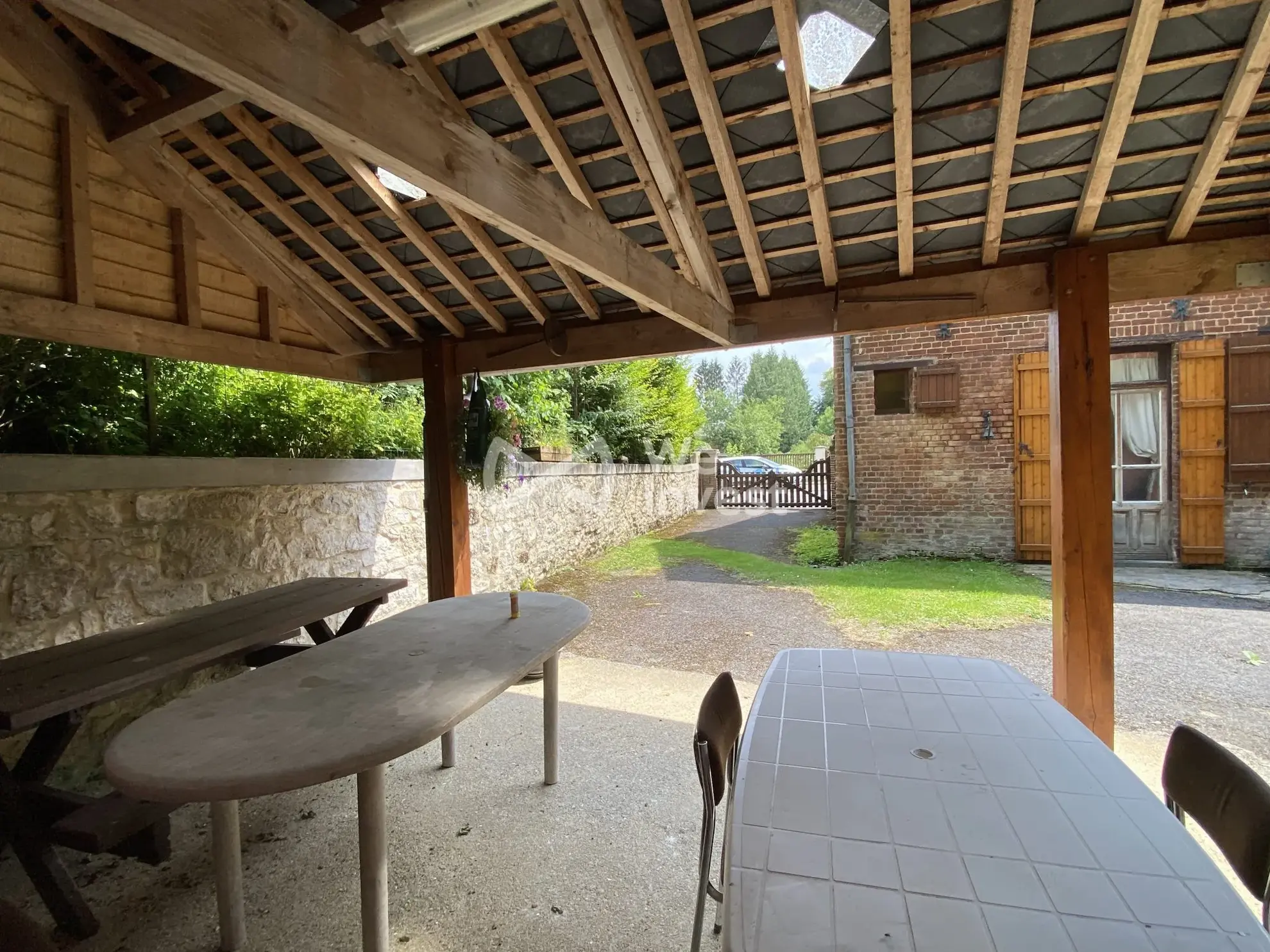 Maison à vendre à Bucilly de 280m² avec 5 chambres et grenier aménageable 