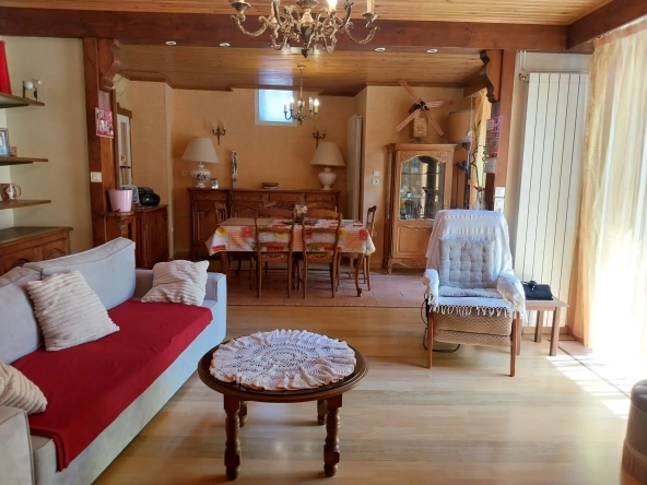 Appartement T4 à Millau avec 3 chambres et emplacement central
